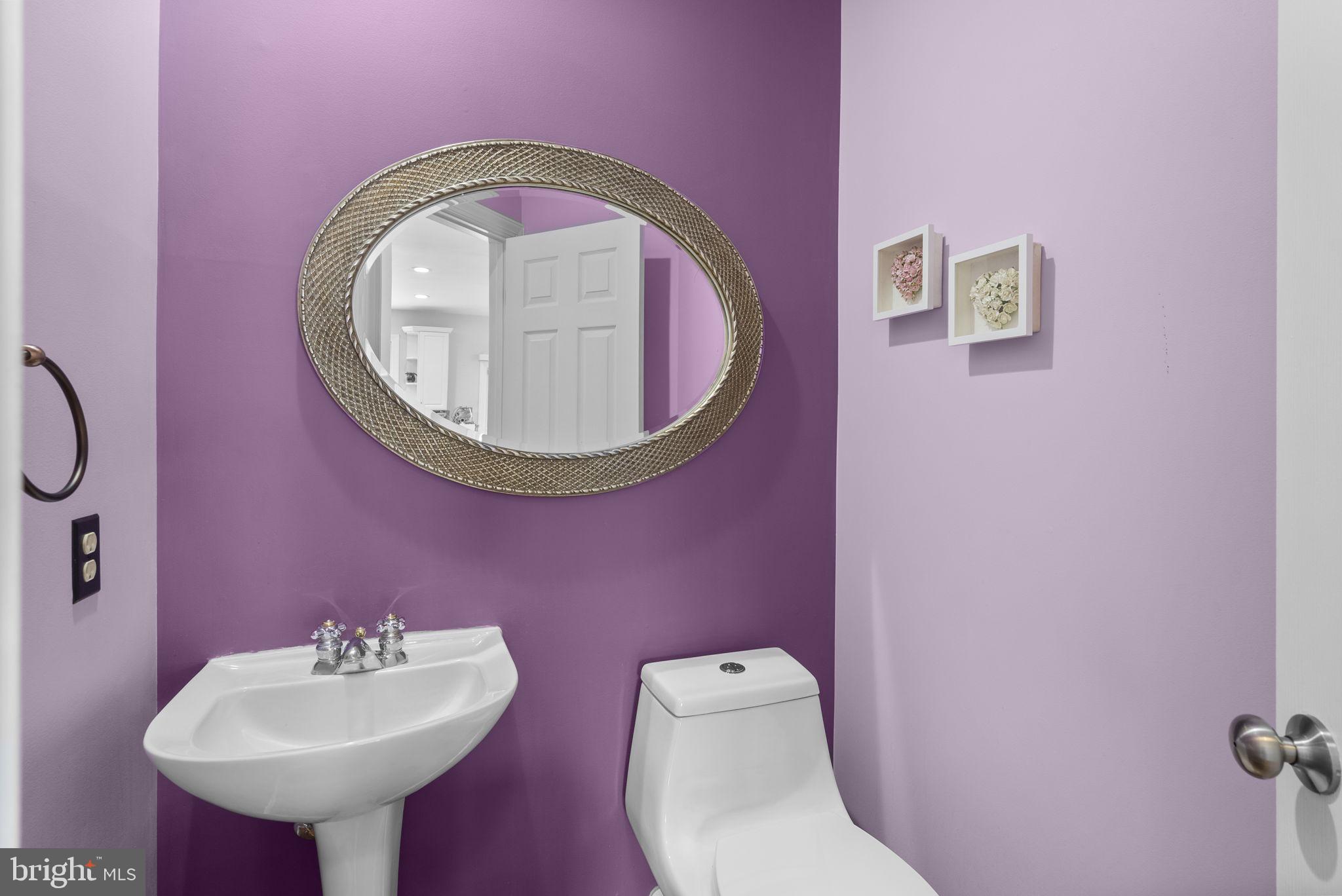 WINDY KNOLLS - Residential