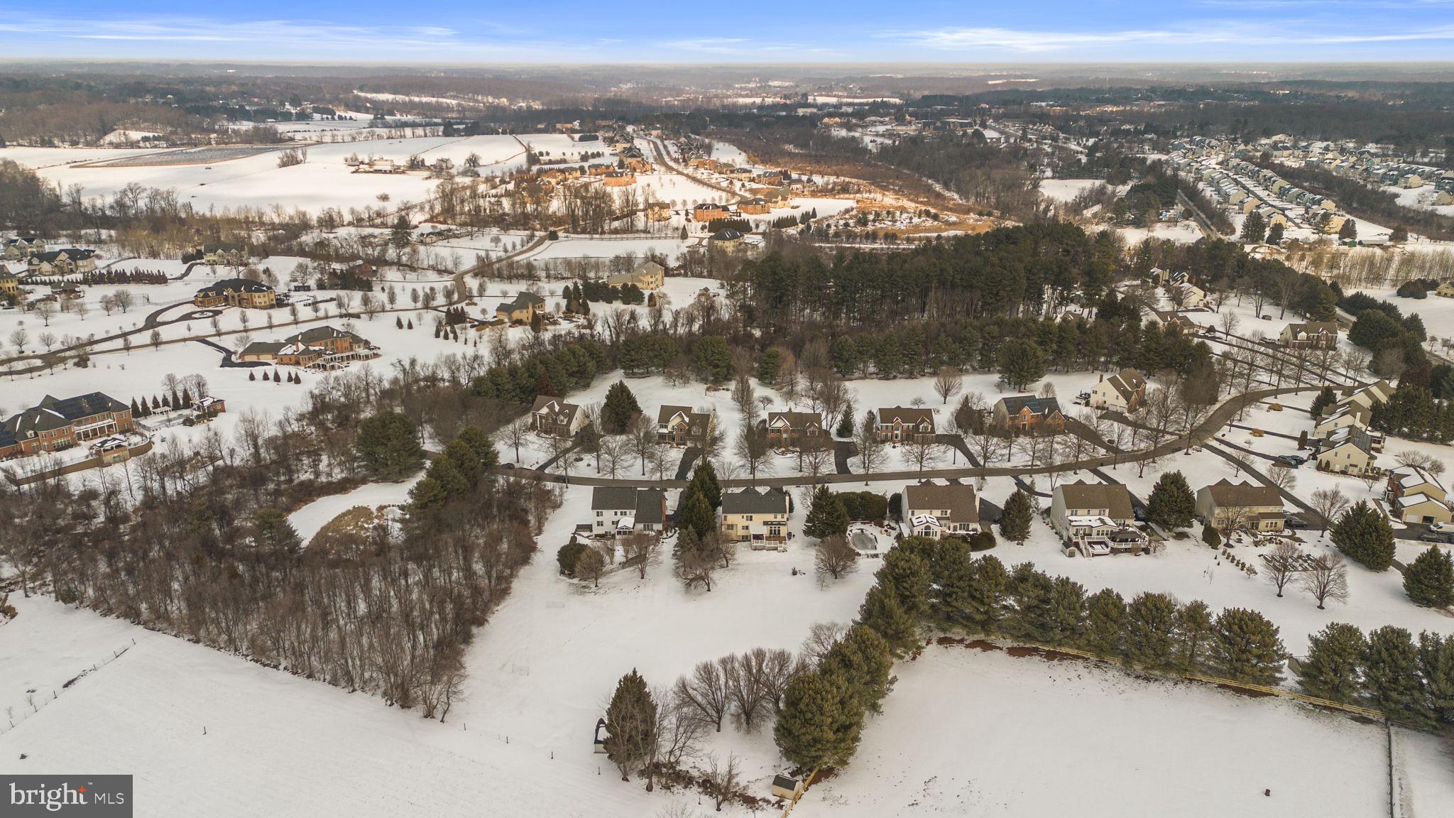 WINDY KNOLLS - Residential