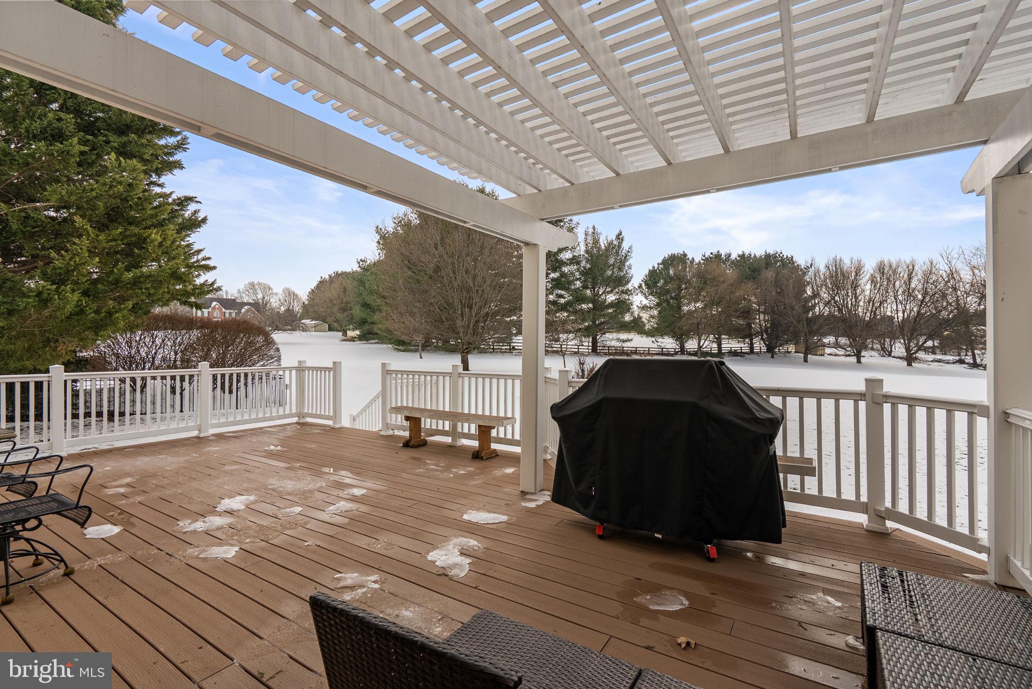 WINDY KNOLLS - Residential