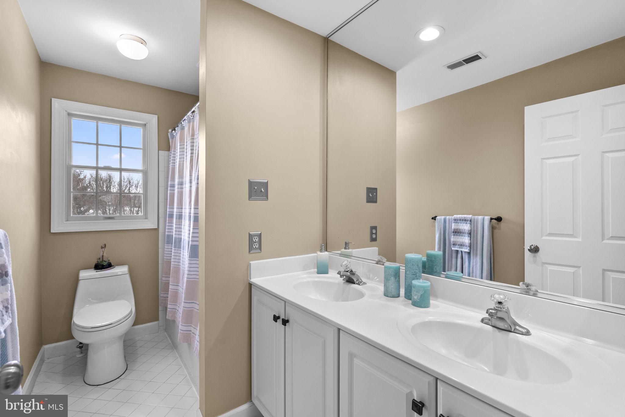 WINDY KNOLLS - Residential