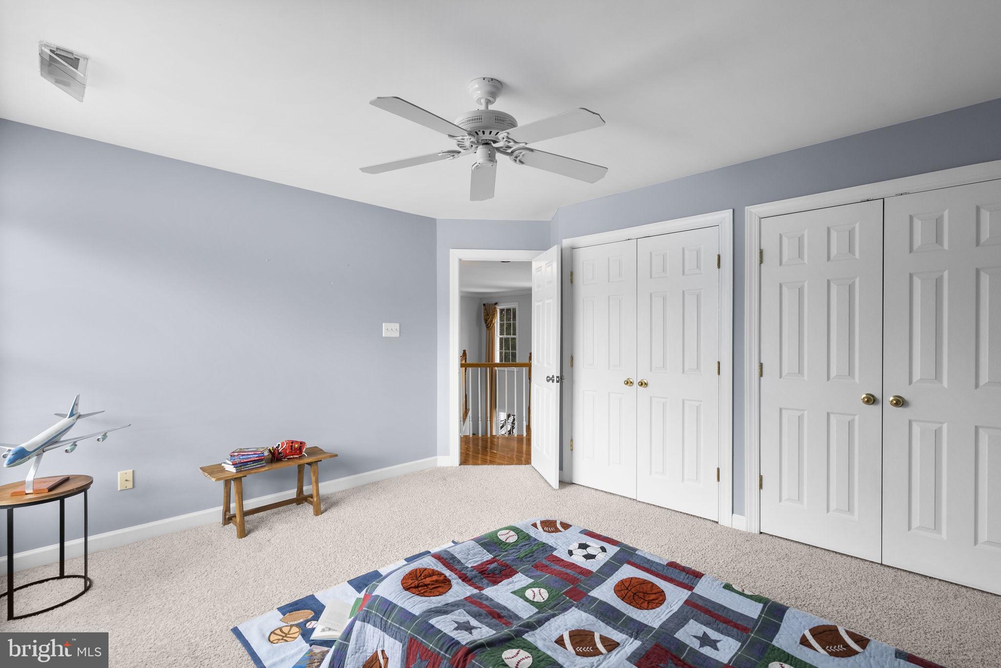 WINDY KNOLLS - Residential