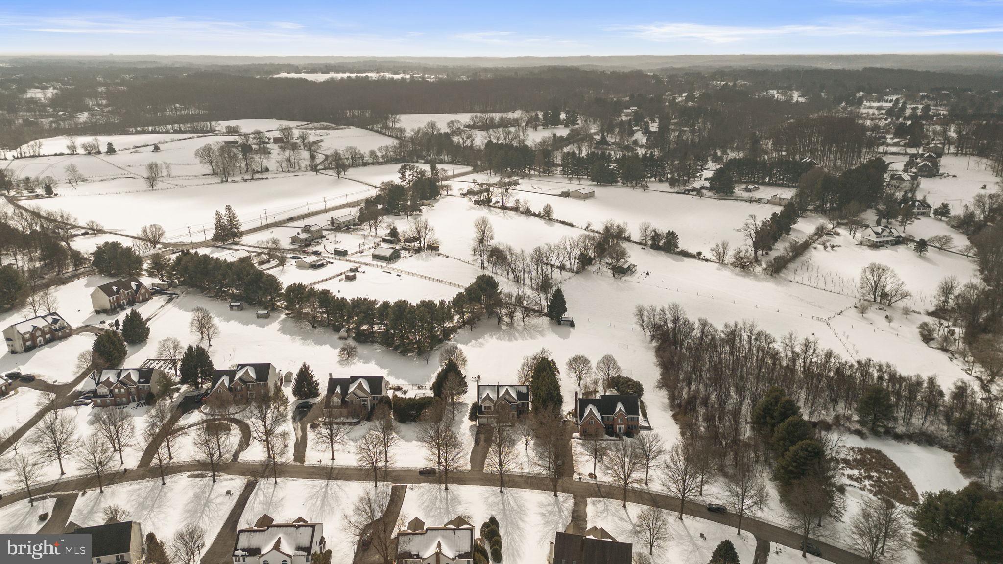 WINDY KNOLLS - Residential