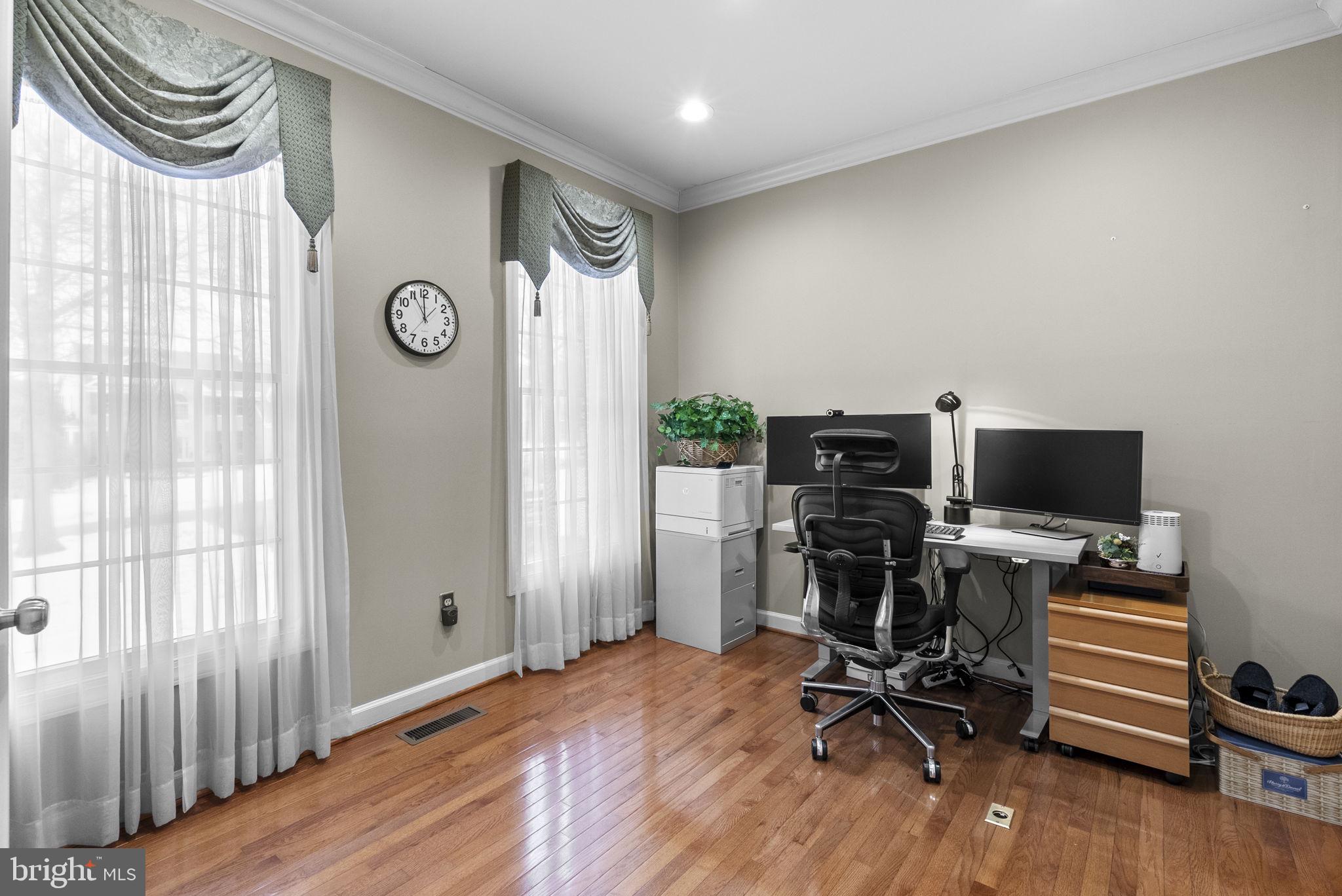 WINDY KNOLLS - Residential