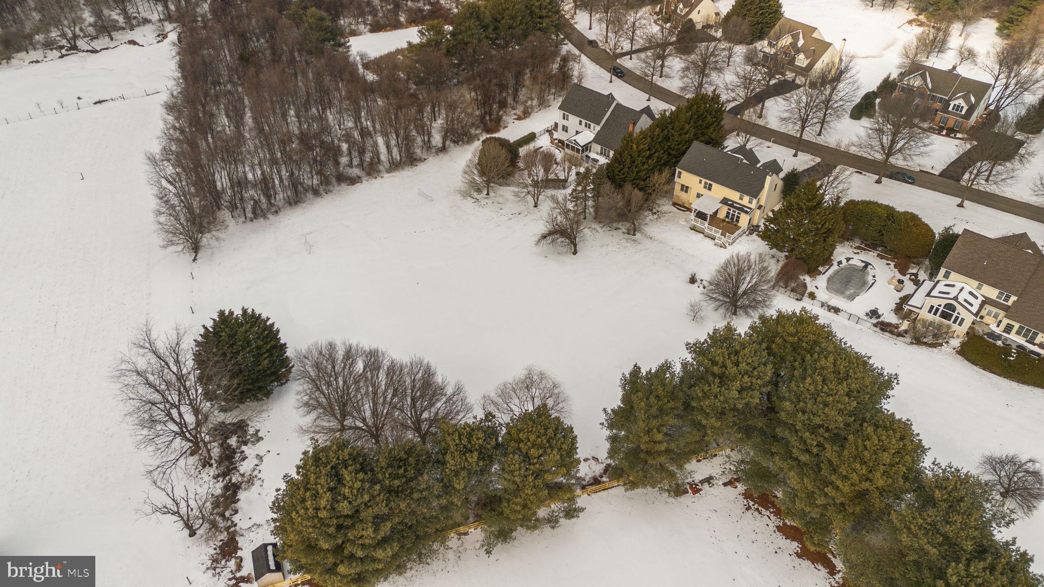WINDY KNOLLS - Residential