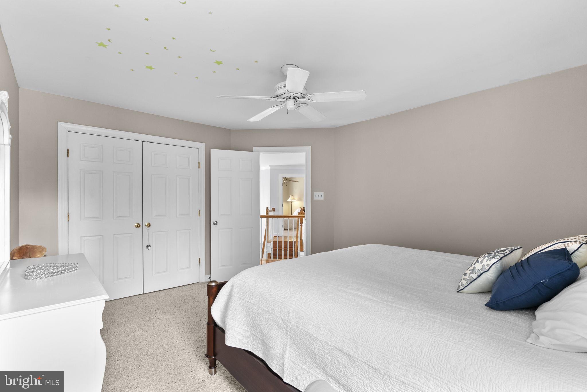 WINDY KNOLLS - Residential