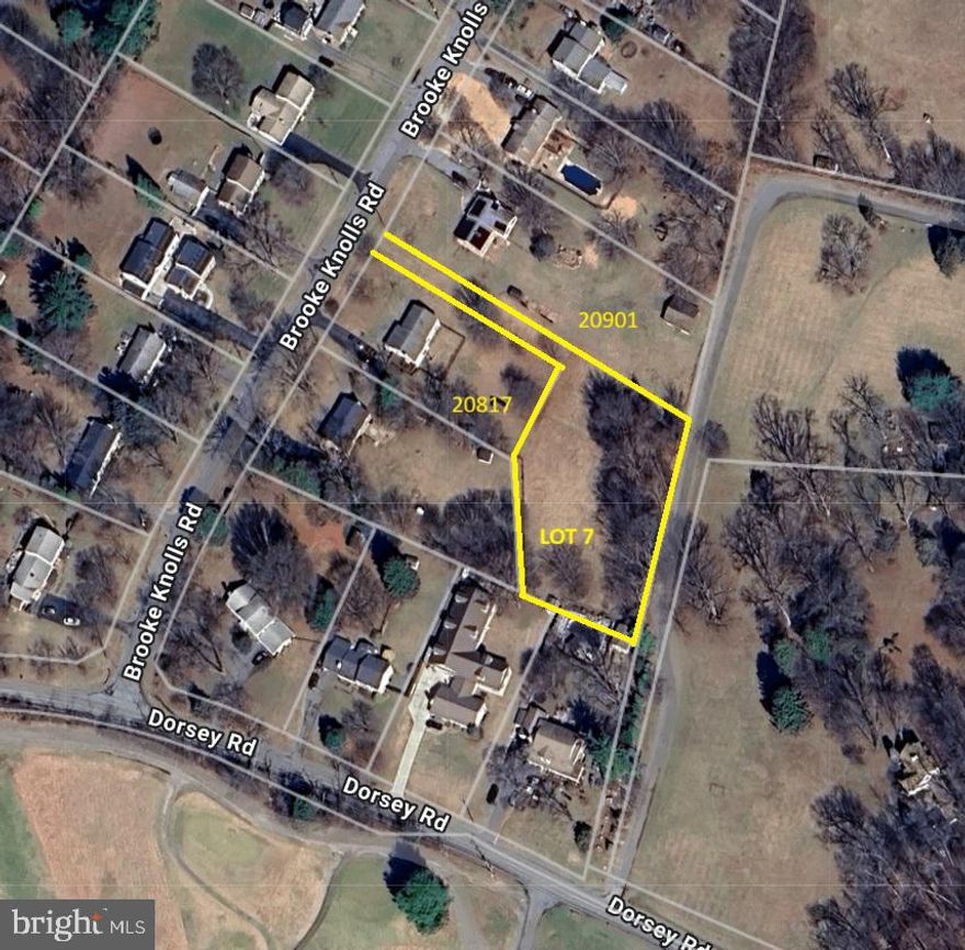 Beautiful 0.90 acre lot with a paid Grading Permit, well installed at 6 GPM and an approved septic field for up to 5 bedrooms.  Do not walk onto the lot without an appointment