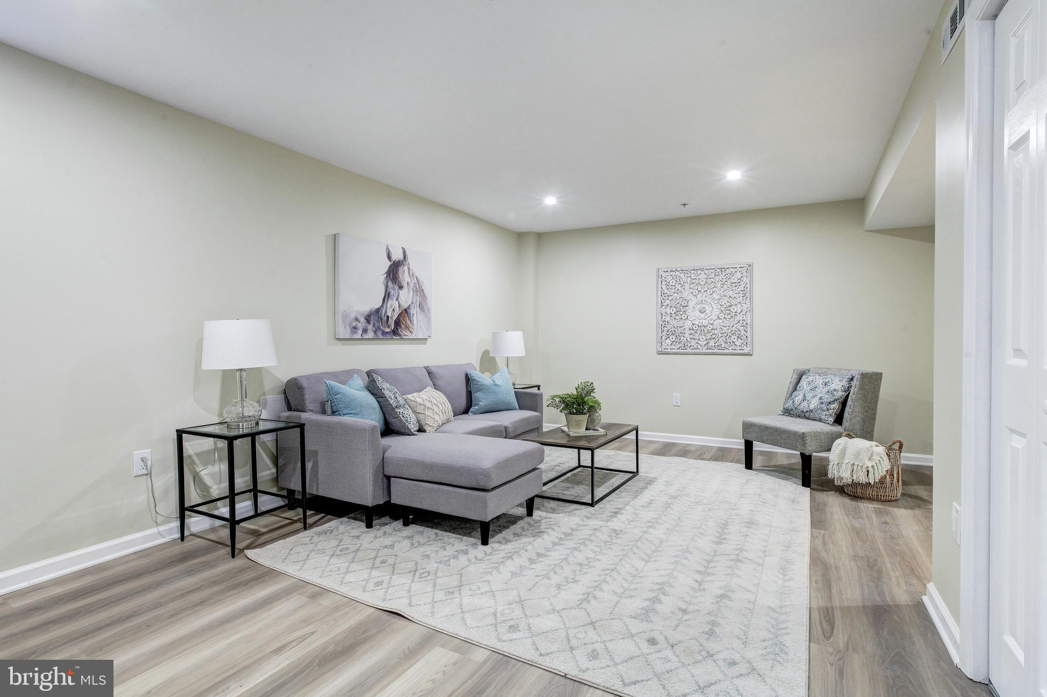 WORMANS MILL - Residential