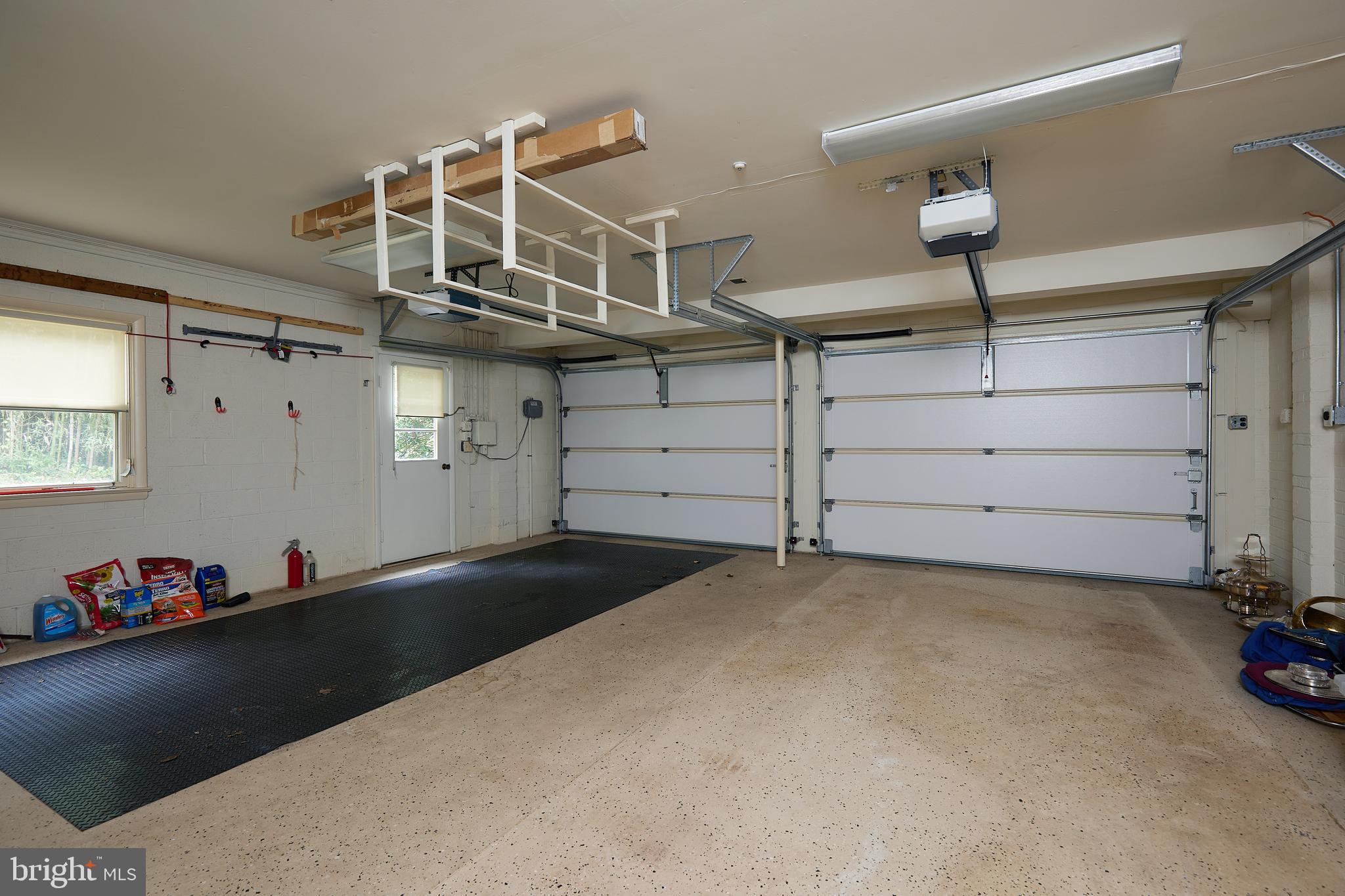 BANNOCKBURN ESTATES - Residential