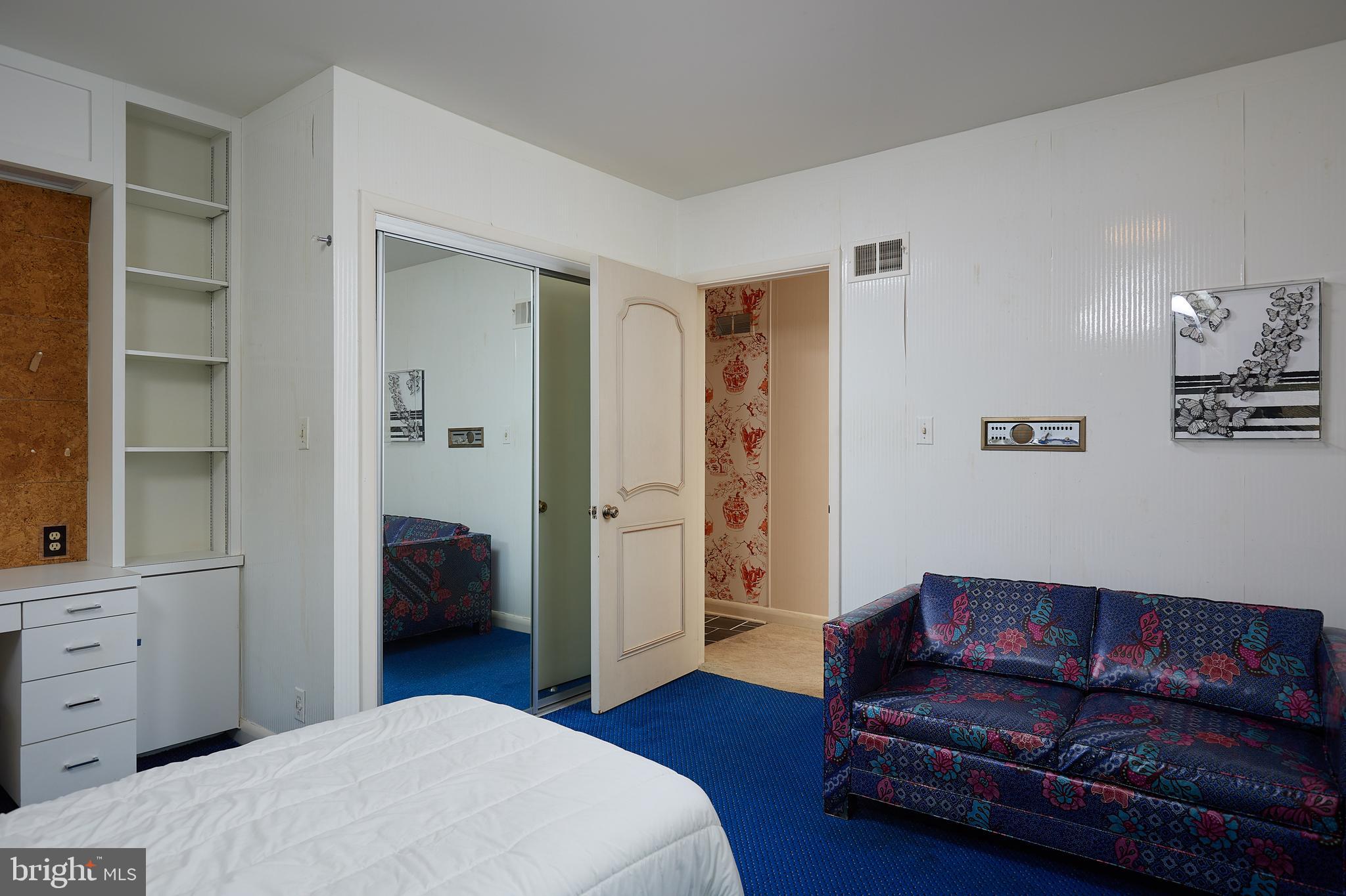 BANNOCKBURN ESTATES - Residential