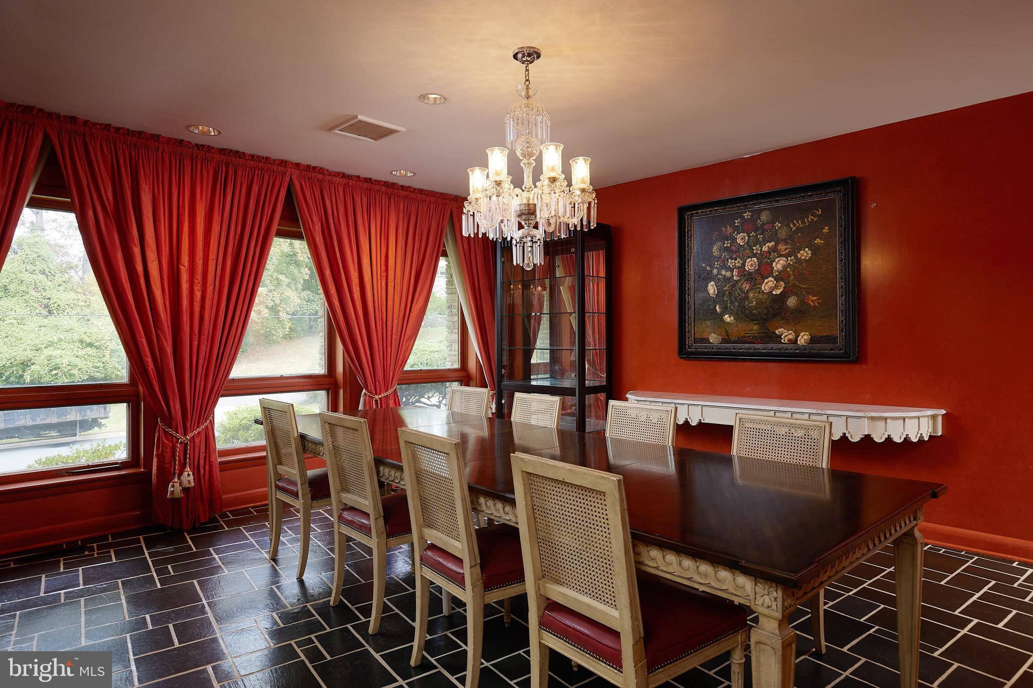 BANNOCKBURN ESTATES - Residential