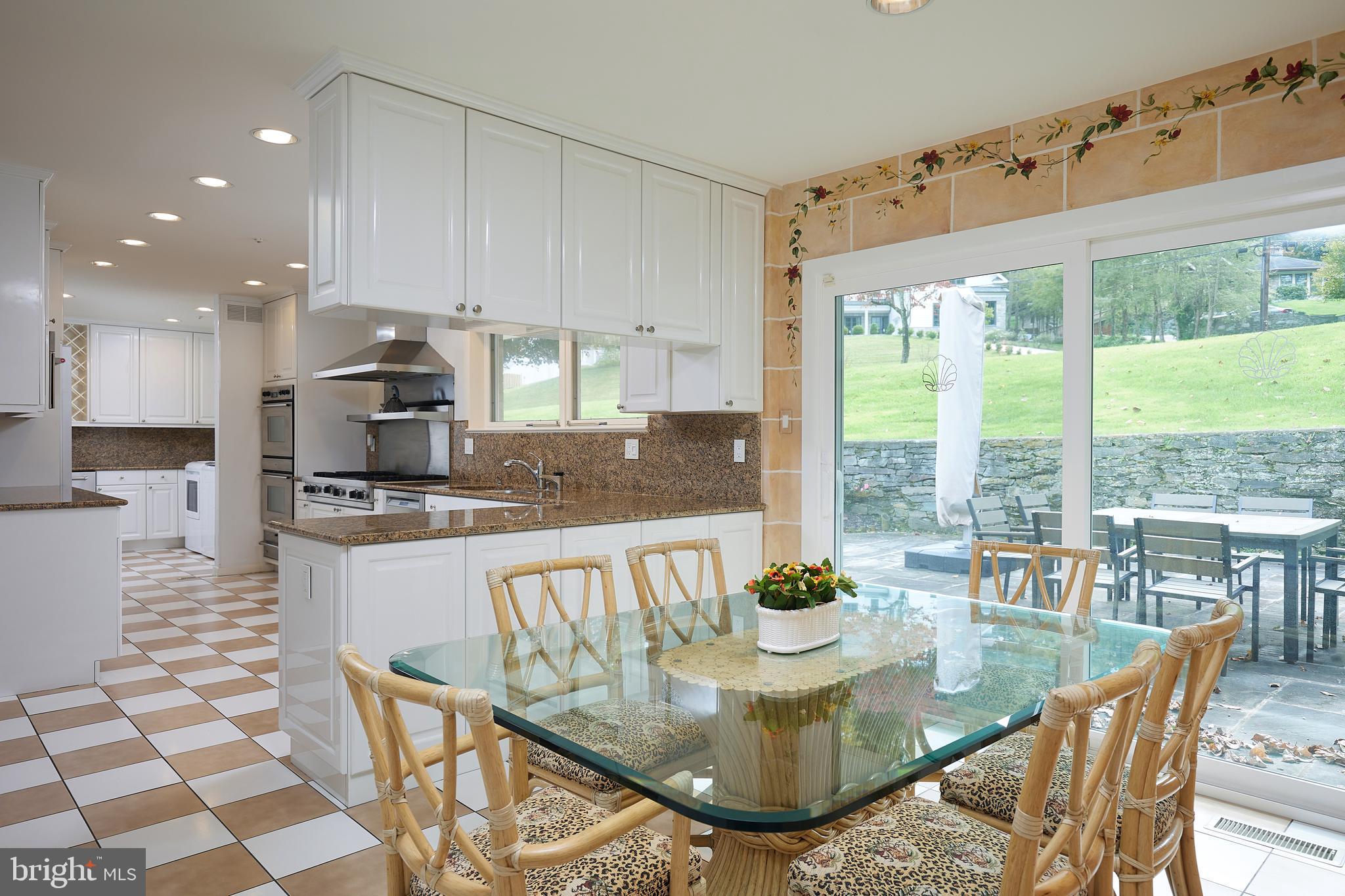 BANNOCKBURN ESTATES - Residential