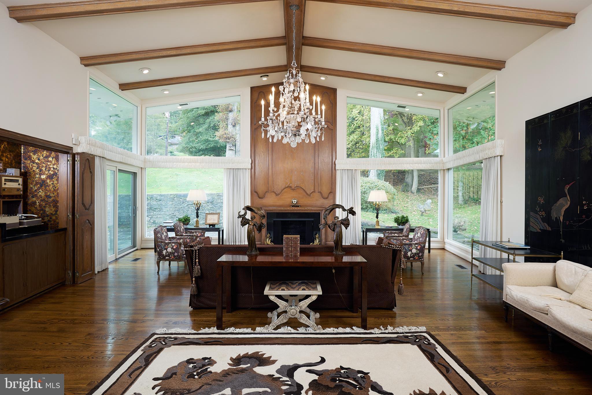 BANNOCKBURN ESTATES - Residential