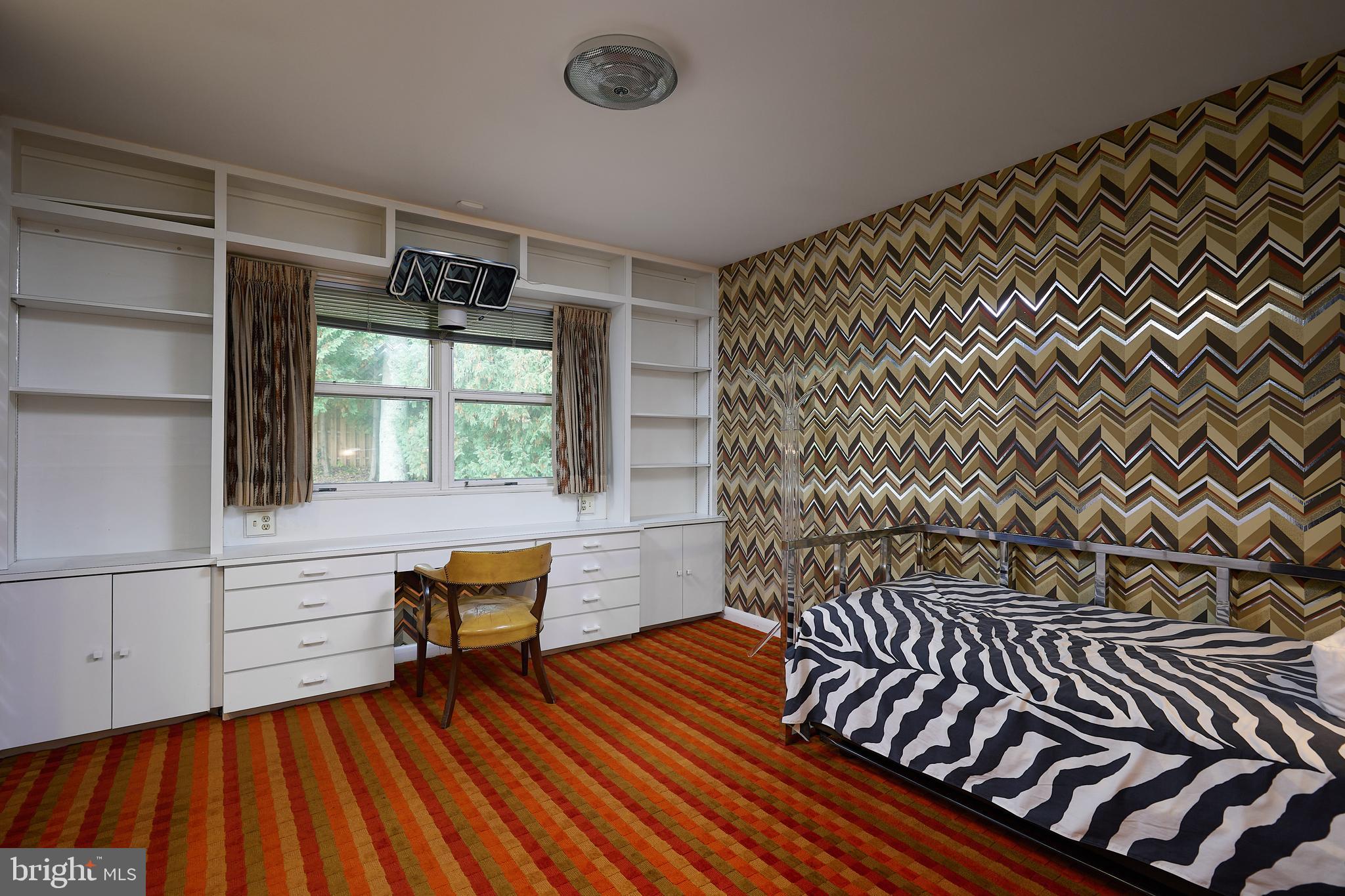 BANNOCKBURN ESTATES - Residential