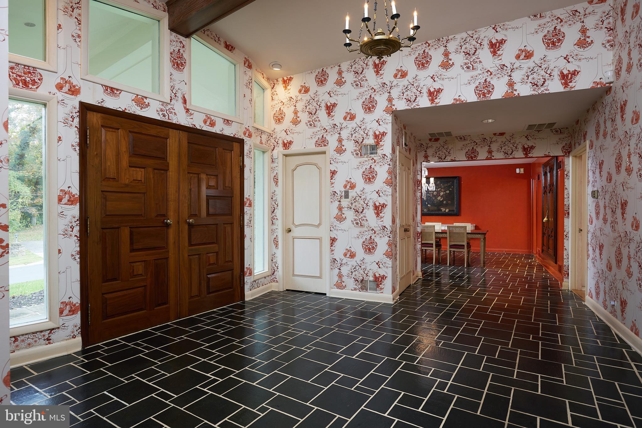 BANNOCKBURN ESTATES - Residential