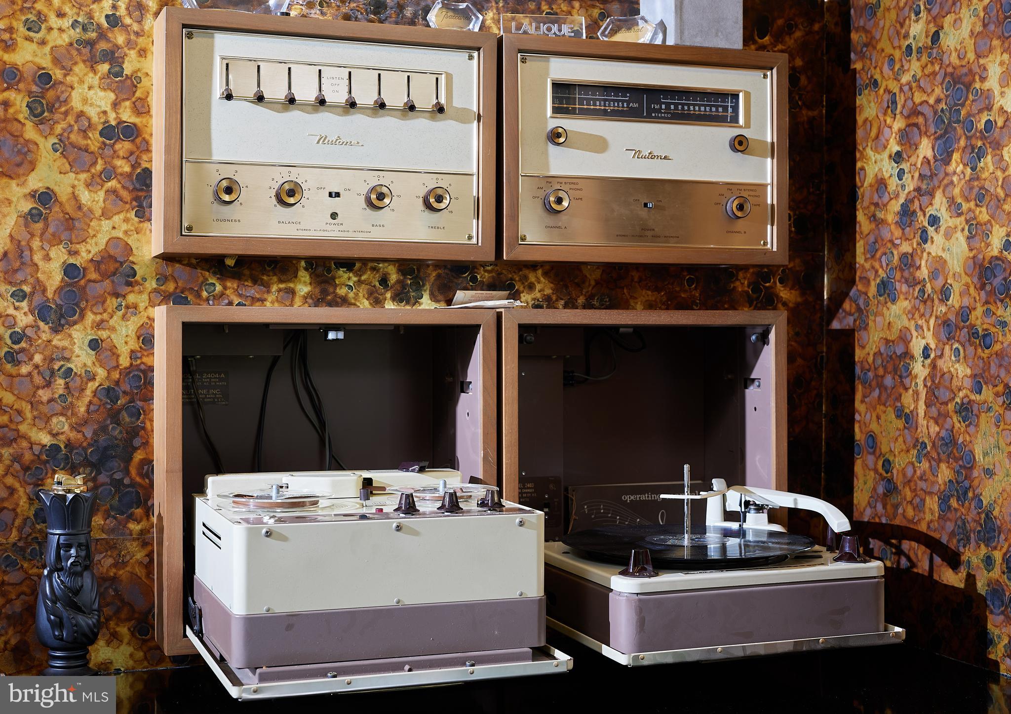 BANNOCKBURN ESTATES - Residential