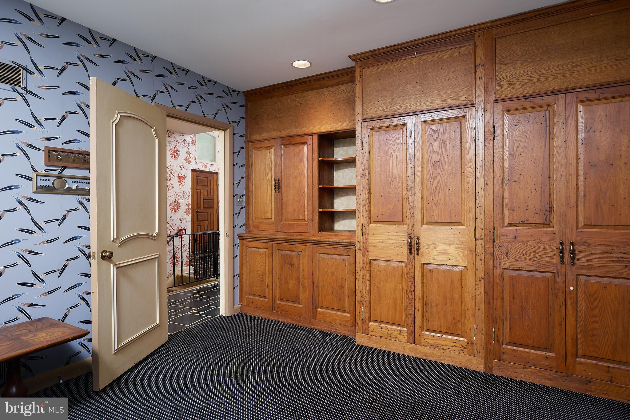 BANNOCKBURN ESTATES - Residential