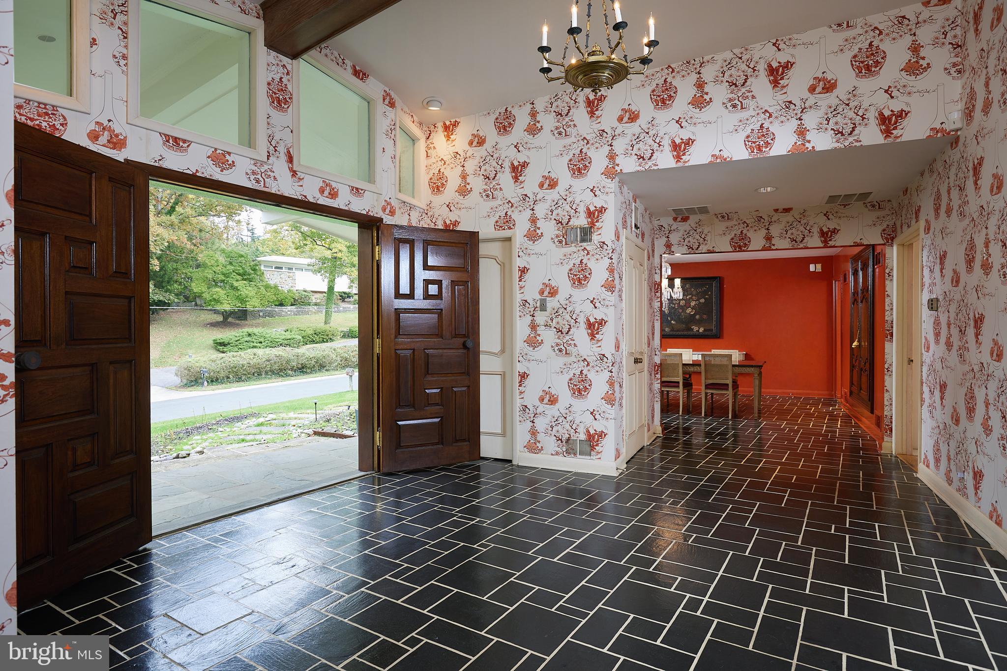 BANNOCKBURN ESTATES - Residential