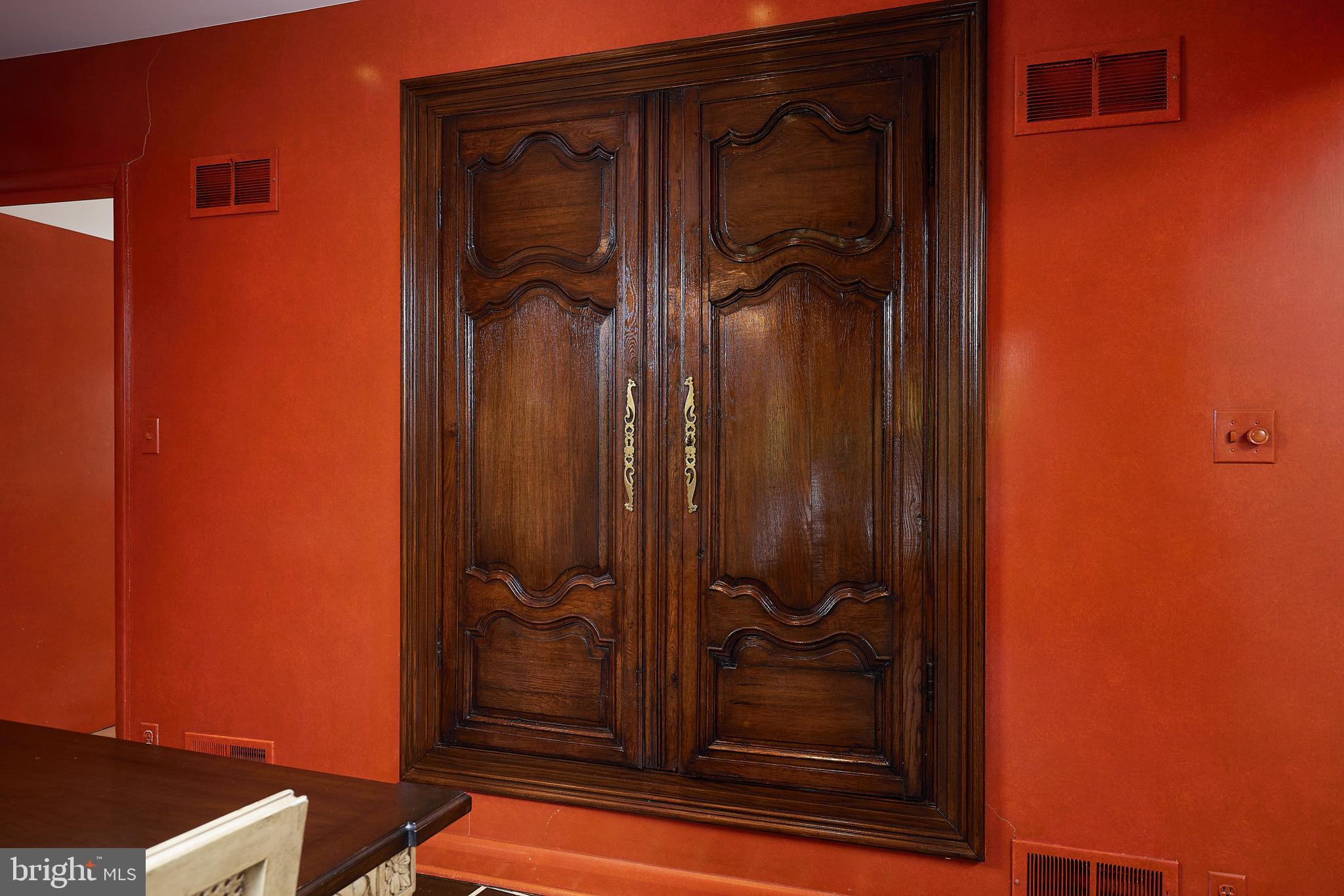 BANNOCKBURN ESTATES - Residential