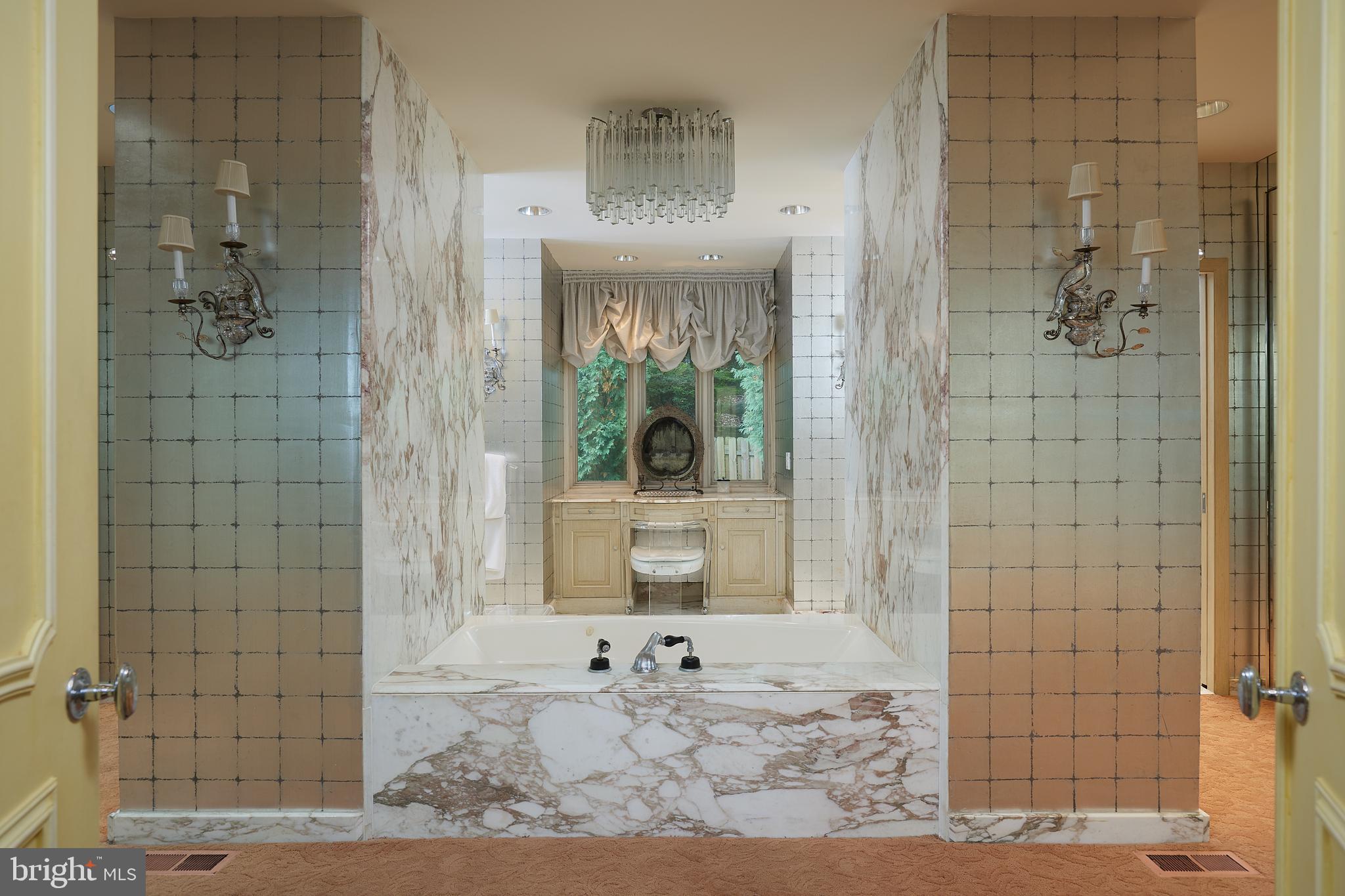 BANNOCKBURN ESTATES - Residential