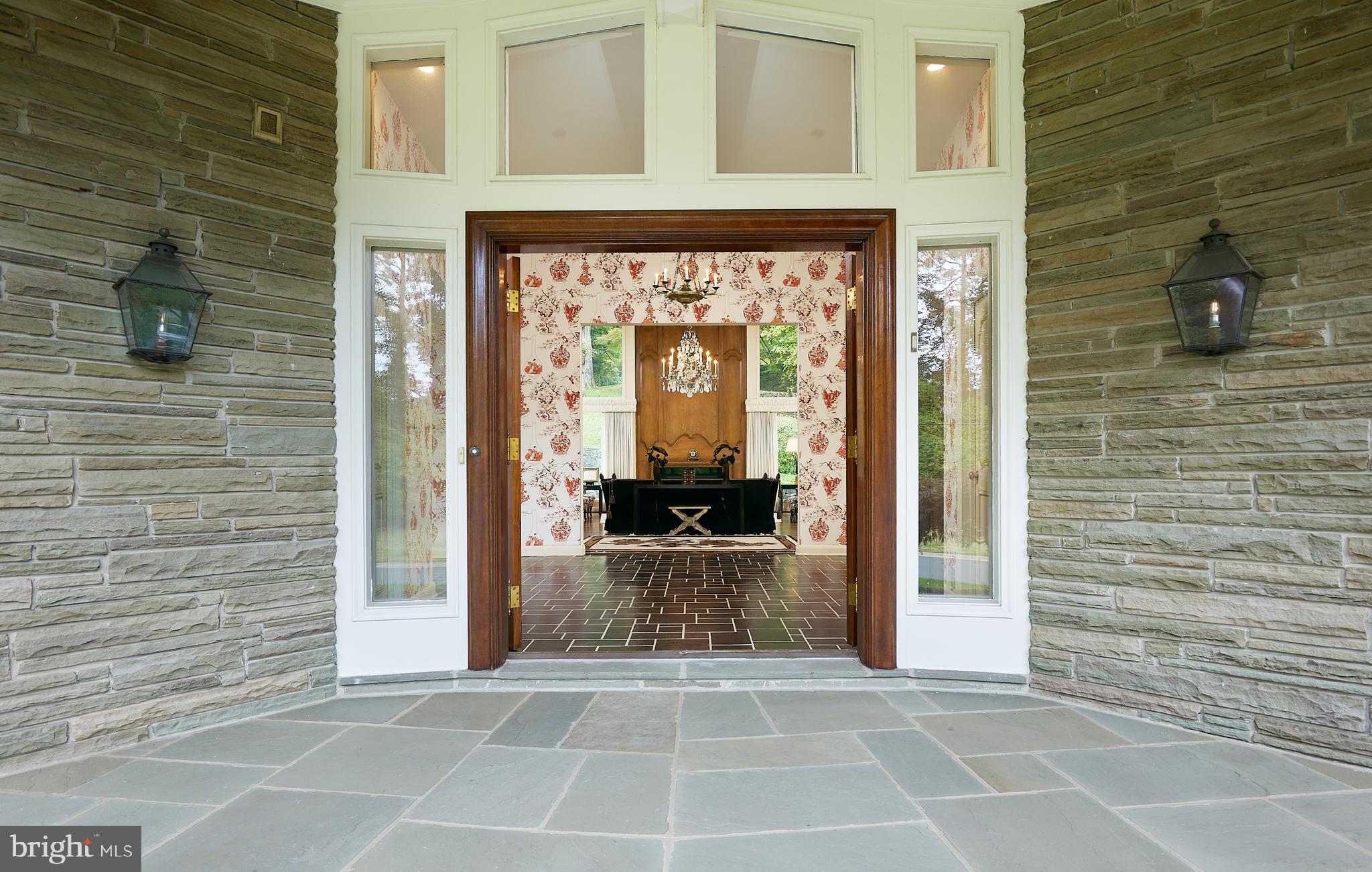 BANNOCKBURN ESTATES - Residential