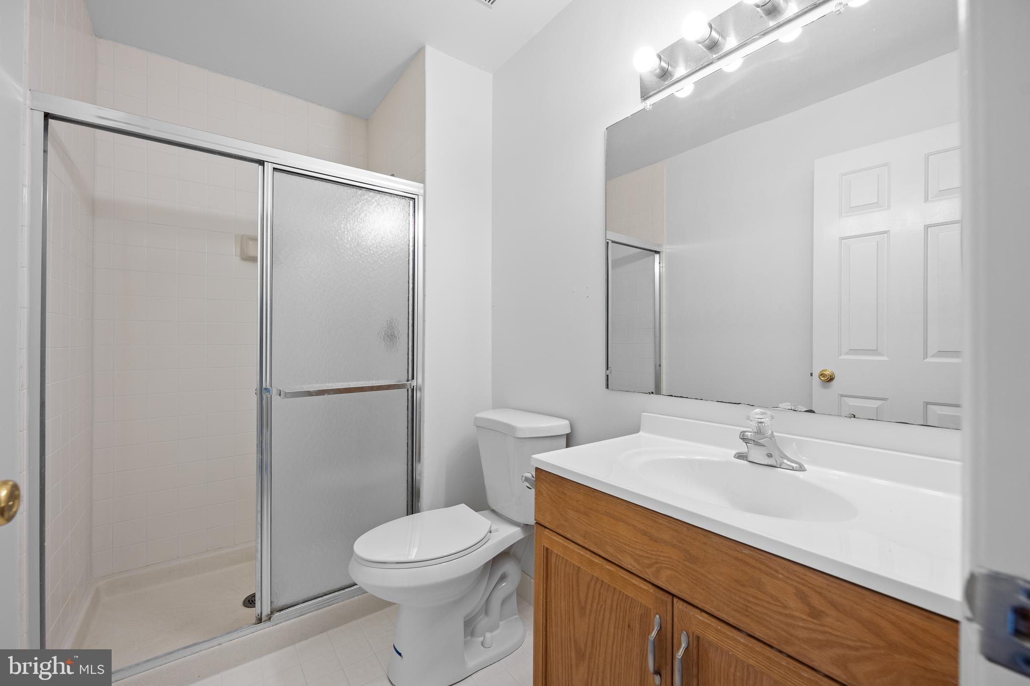 REBEL HILL - Residential