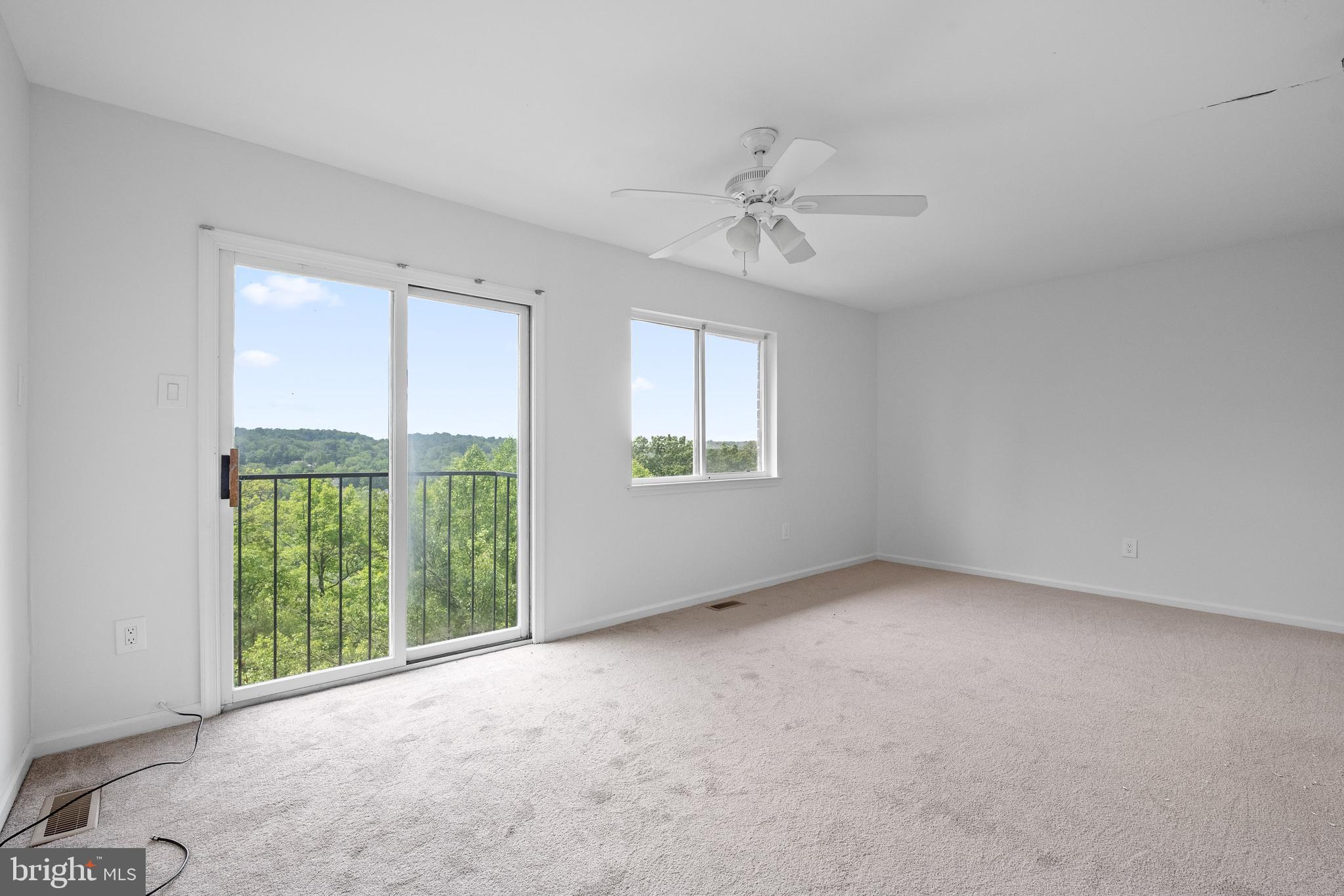 REBEL HILL - Residential