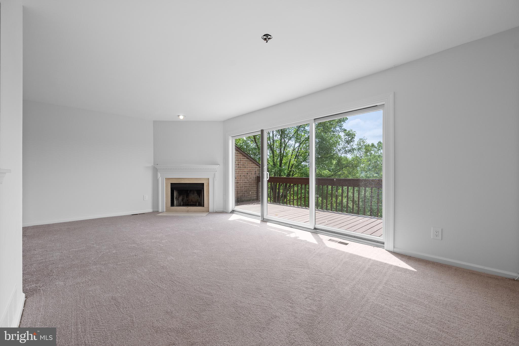 REBEL HILL - Residential