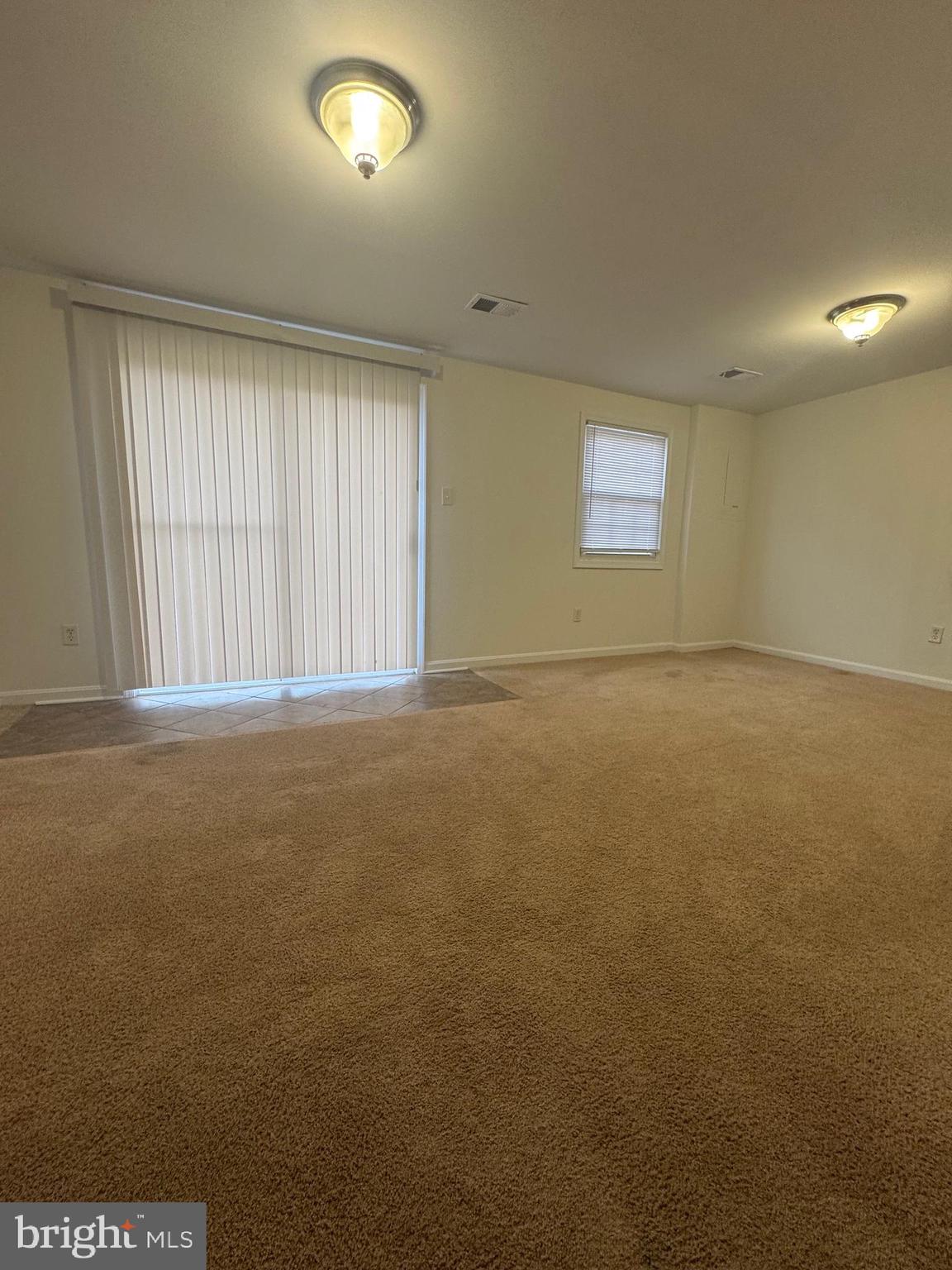 THOUSAND OAKS - Residential Lease