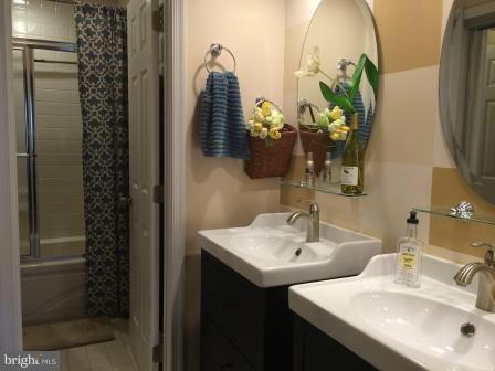 WESTRIDGE - Residential Lease