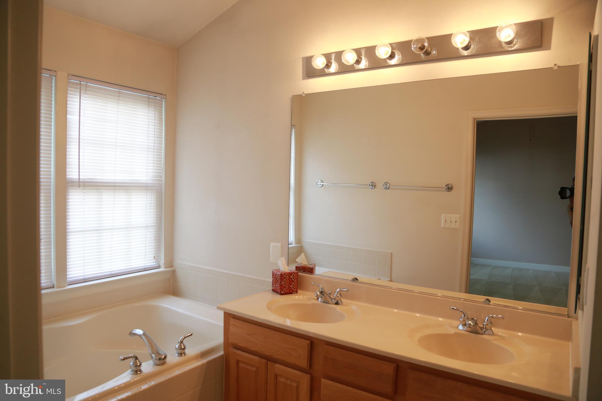 PARKSIDE AT FAIRFAX - Residential Lease