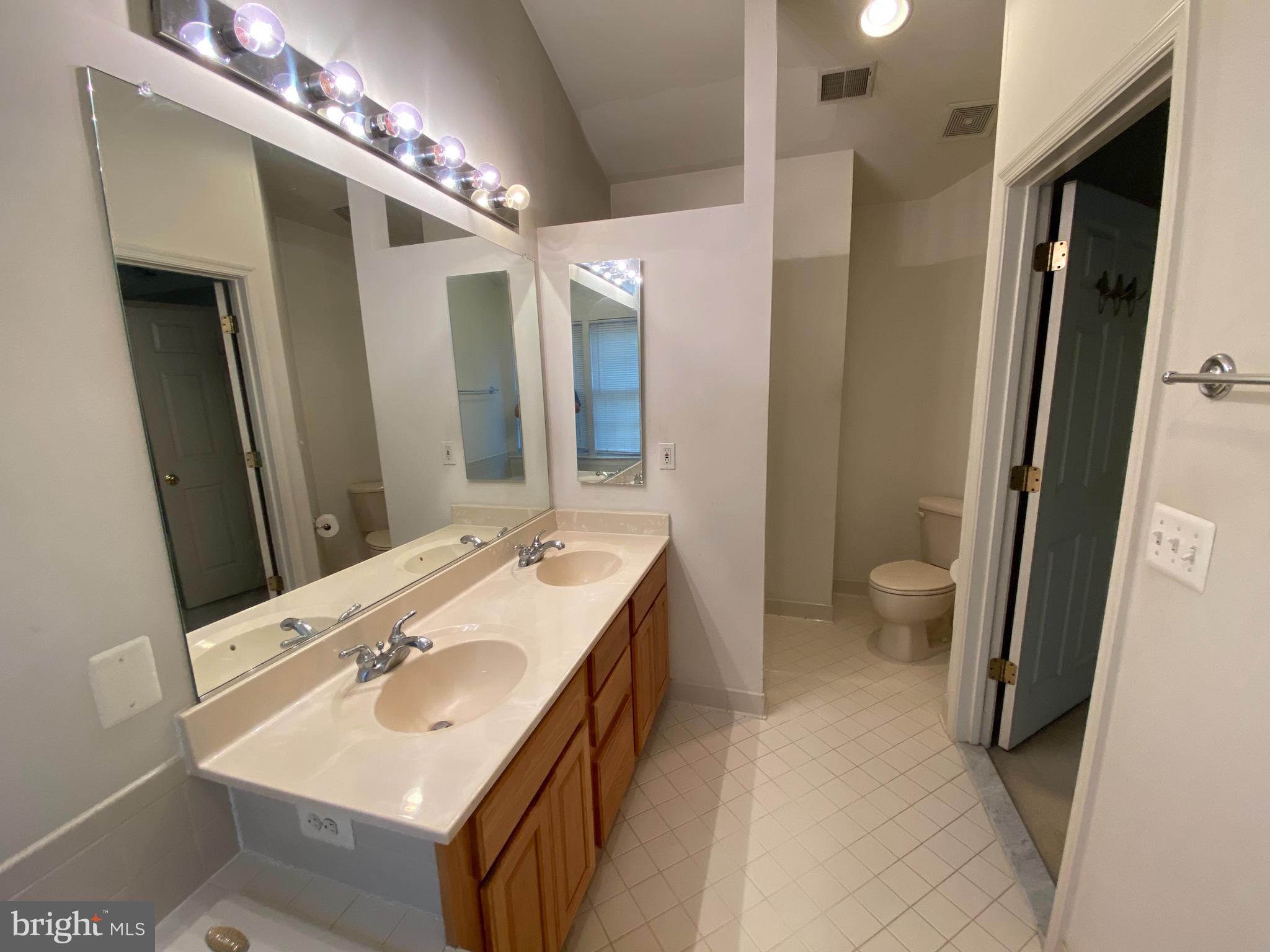 PARKSIDE AT FAIRFAX - Residential Lease