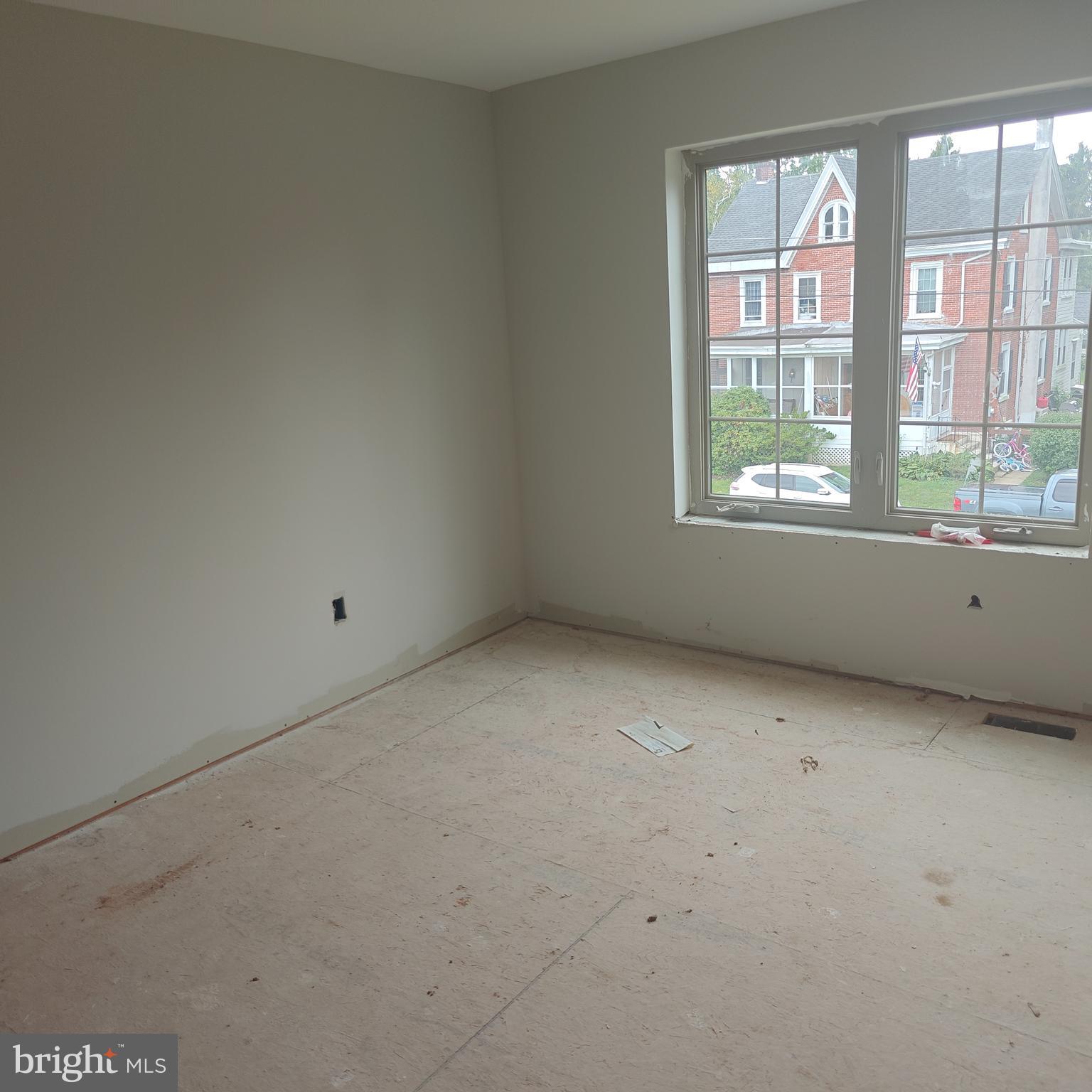 LANSDALE - Residential