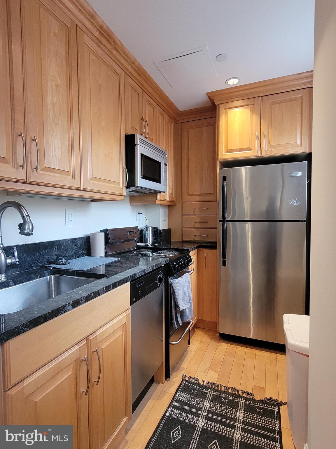 RITTENHOUSE SQUARE - Residential Lease