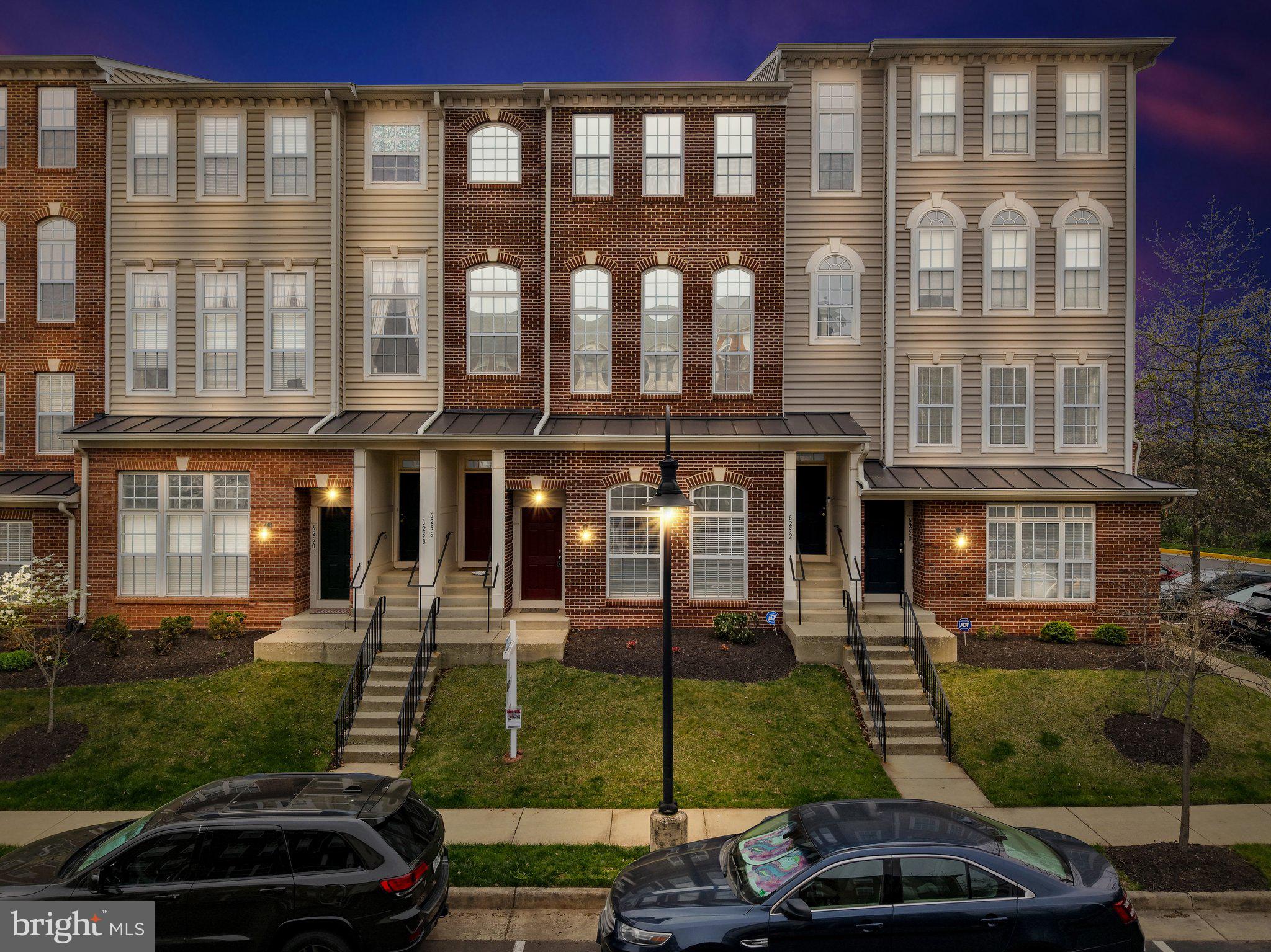 MARKET CENTER CONDOMINIUM - Residential