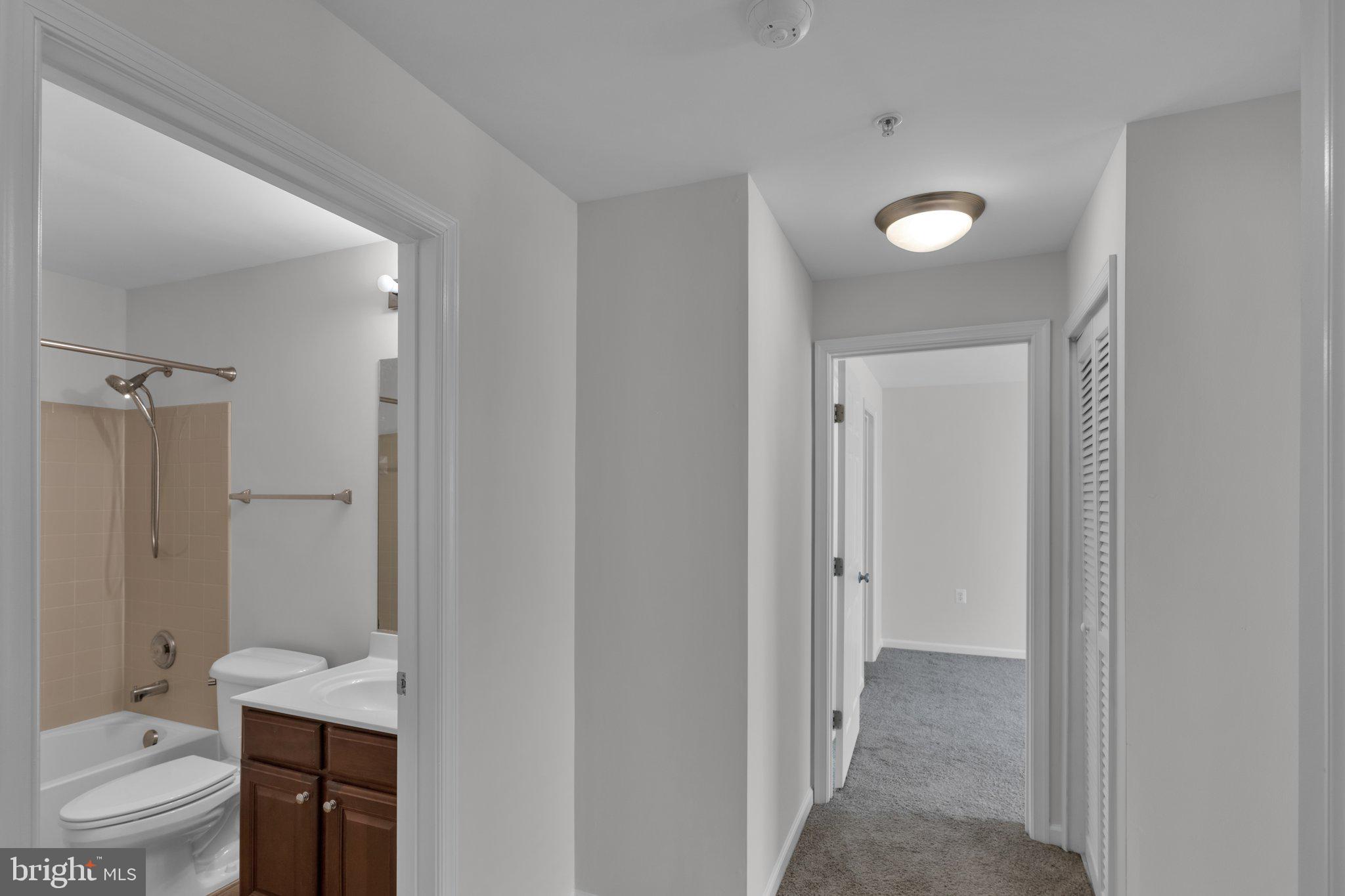 MARKET CENTER CONDOMINIUM - Residential