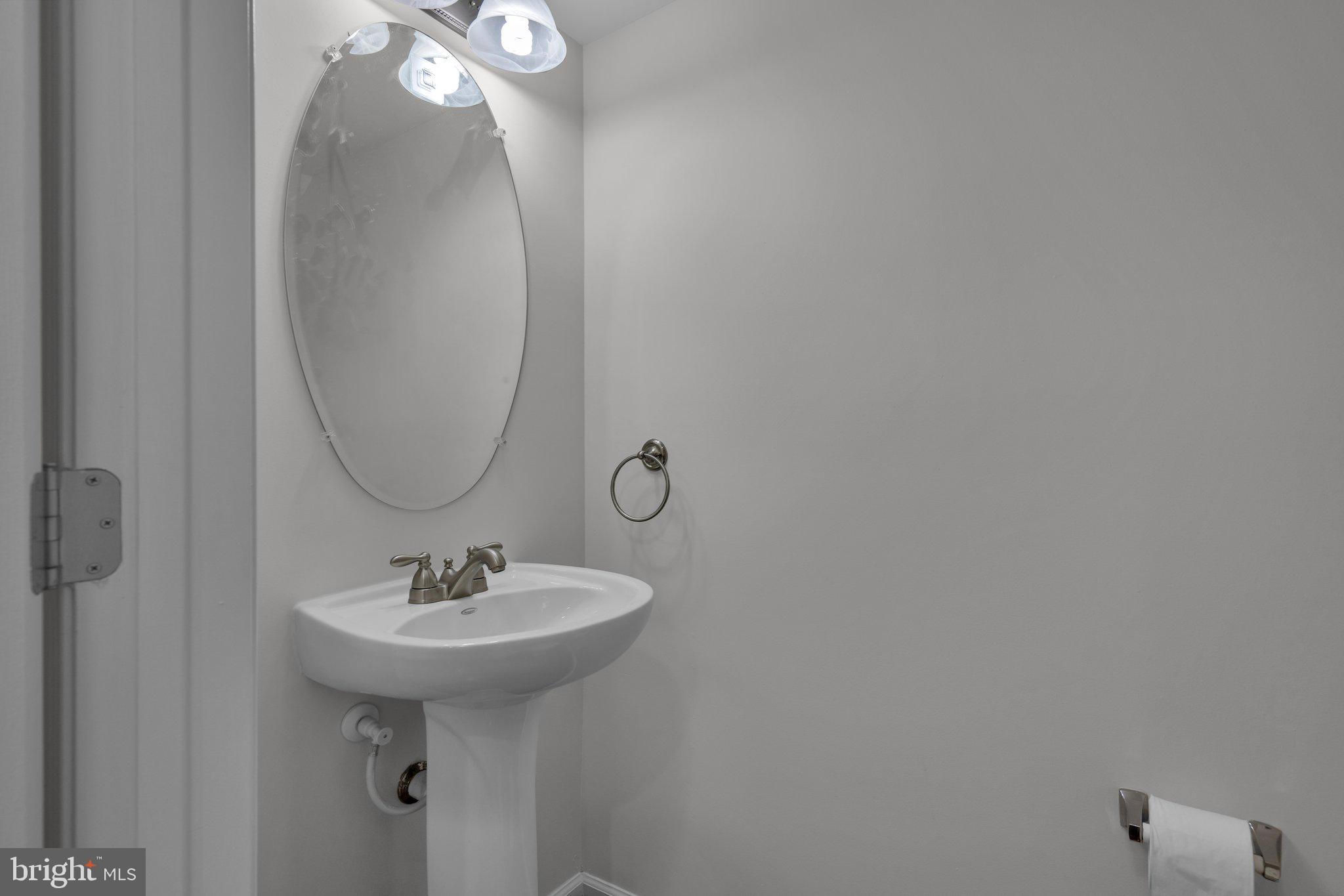 MARKET CENTER CONDOMINIUM - Residential