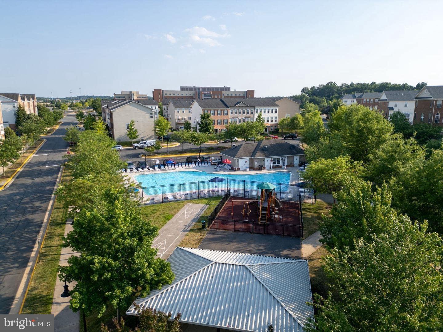 MARKET CENTER CONDOMINIUM - Residential