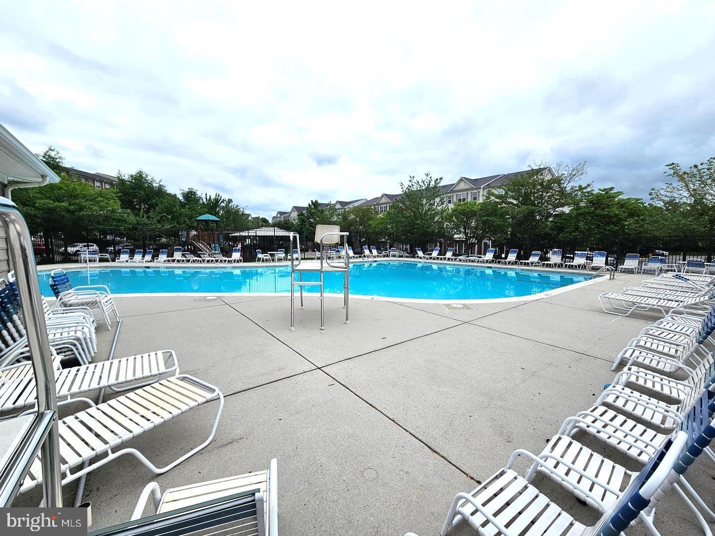 MARKET CENTER CONDOMINIUM - Residential