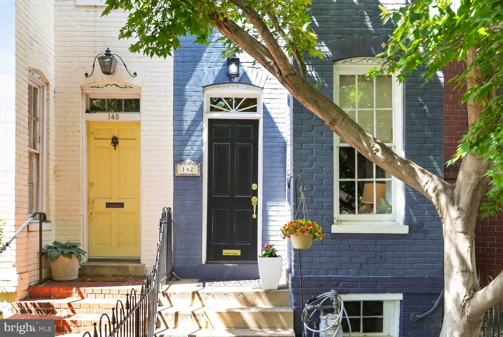 142 D STREET SE