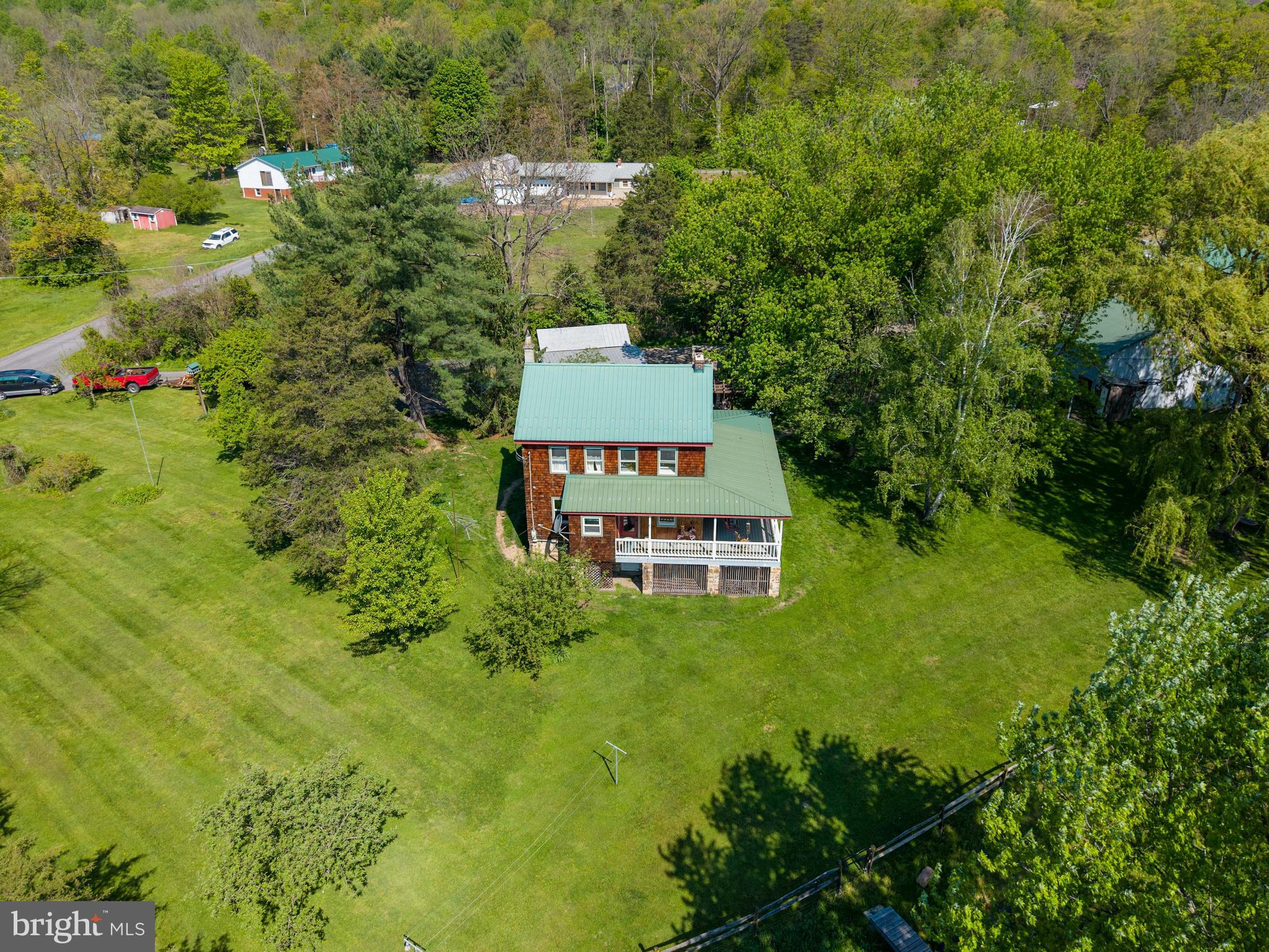 215 DRONEBERGER ROAD