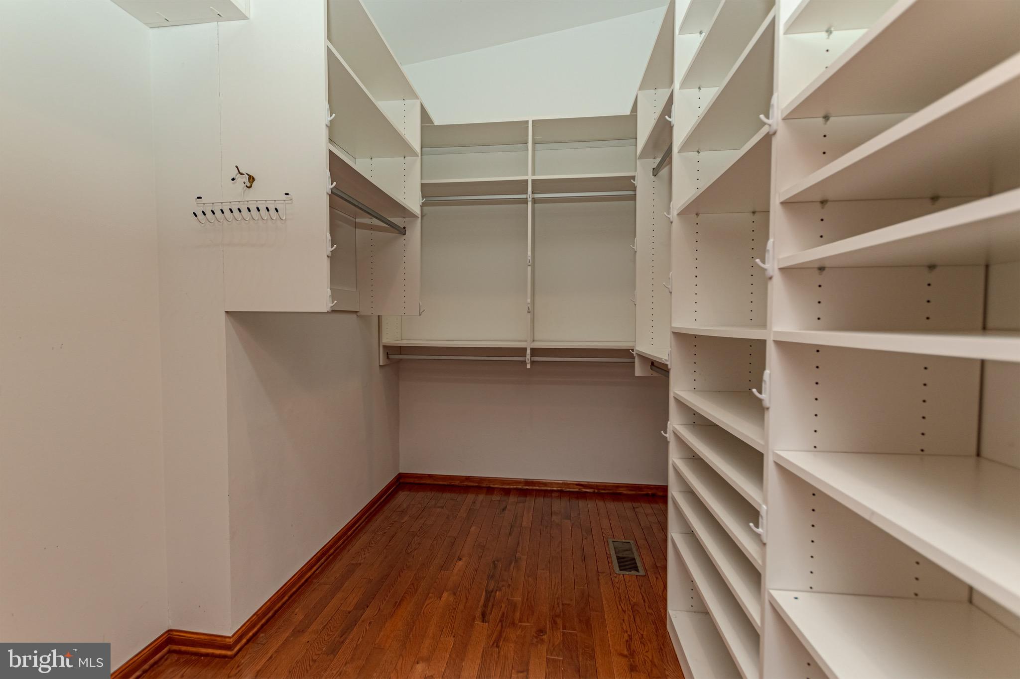 CHAPEL HILL - Residential