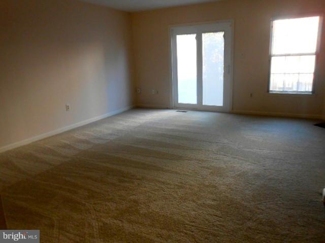 ROLLING BROOK - Residential Lease