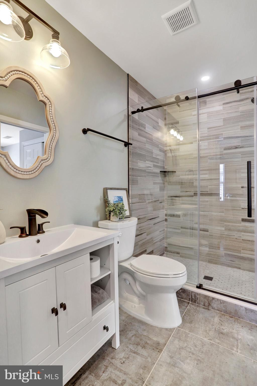 LORTON TOWN CENTER - Residential