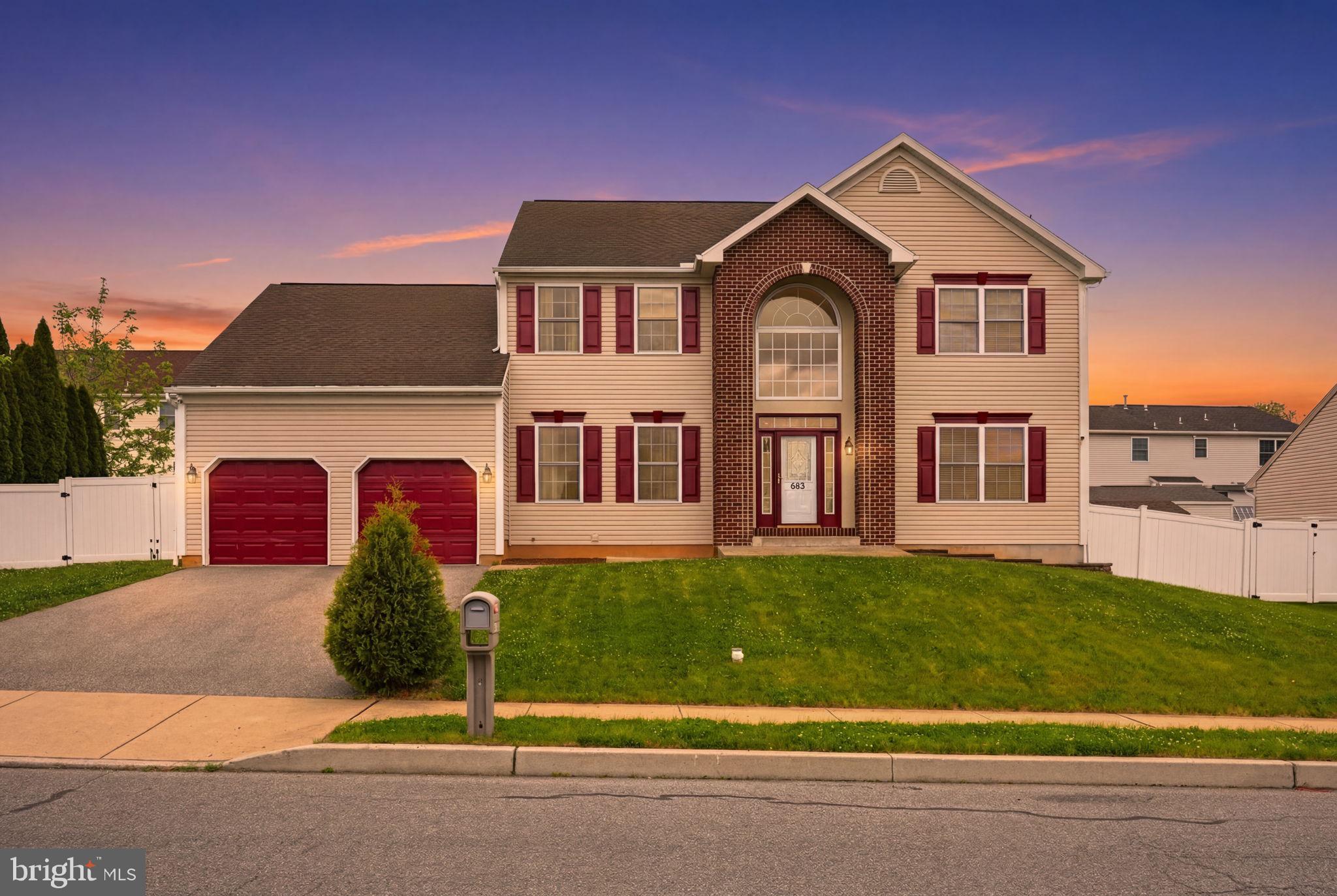 RIVERS POINTE - Residential