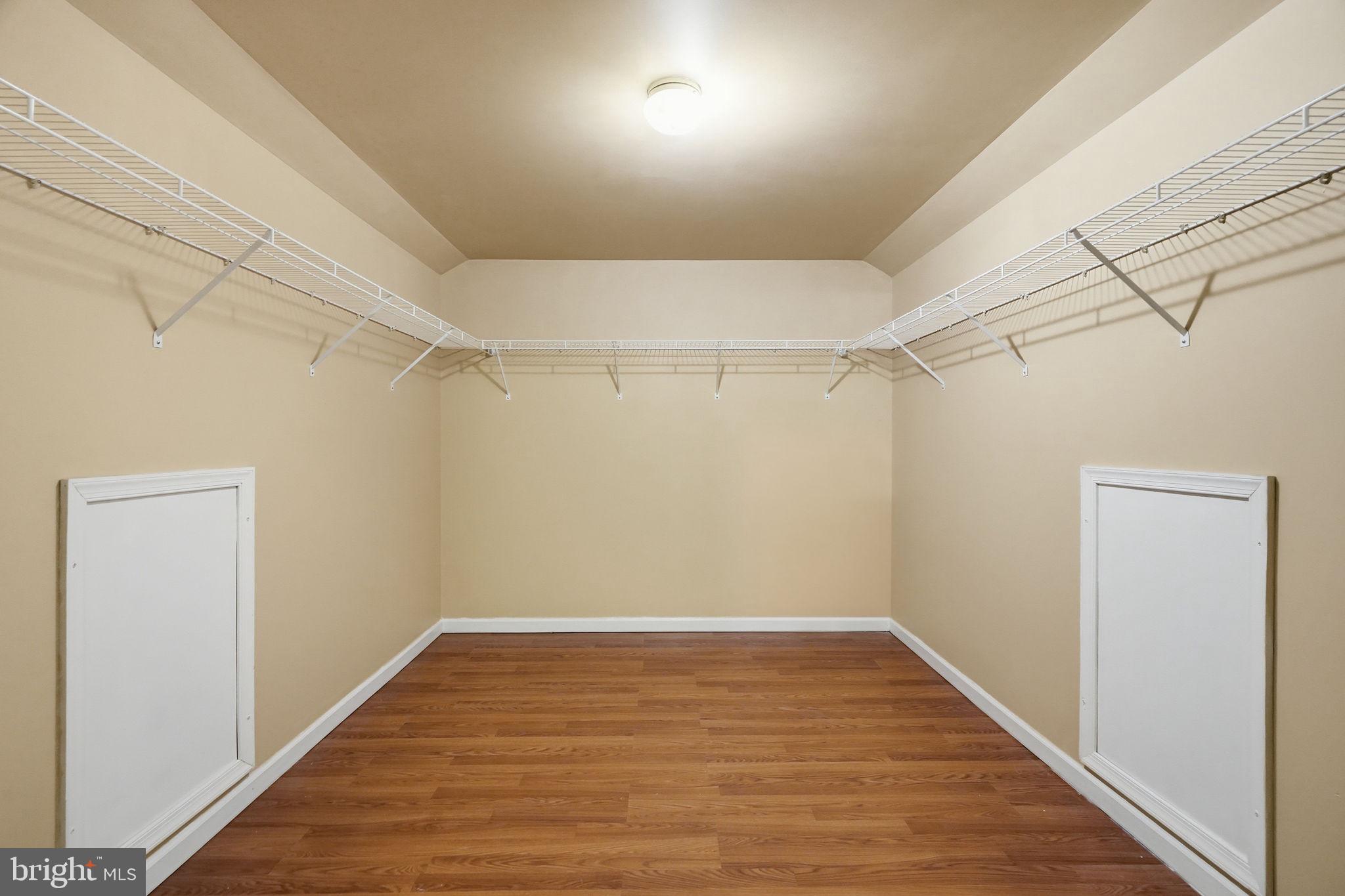 RIVERS POINTE - Residential