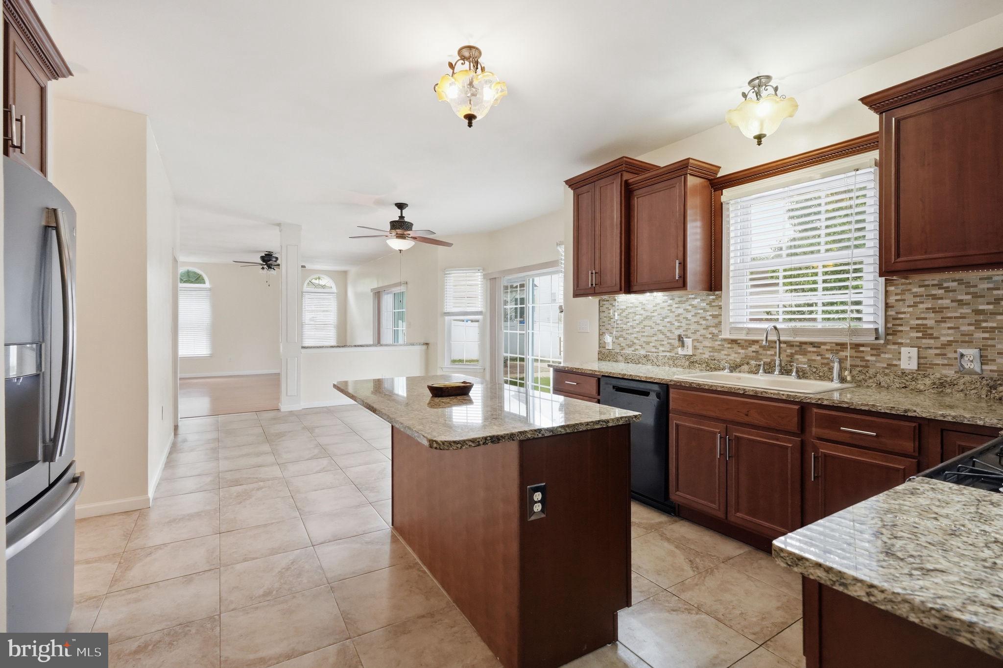 RIVERS POINTE - Residential
