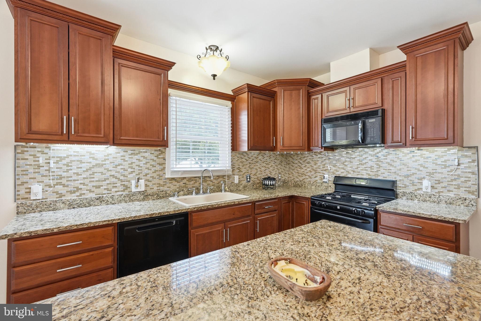 RIVERS POINTE - Residential