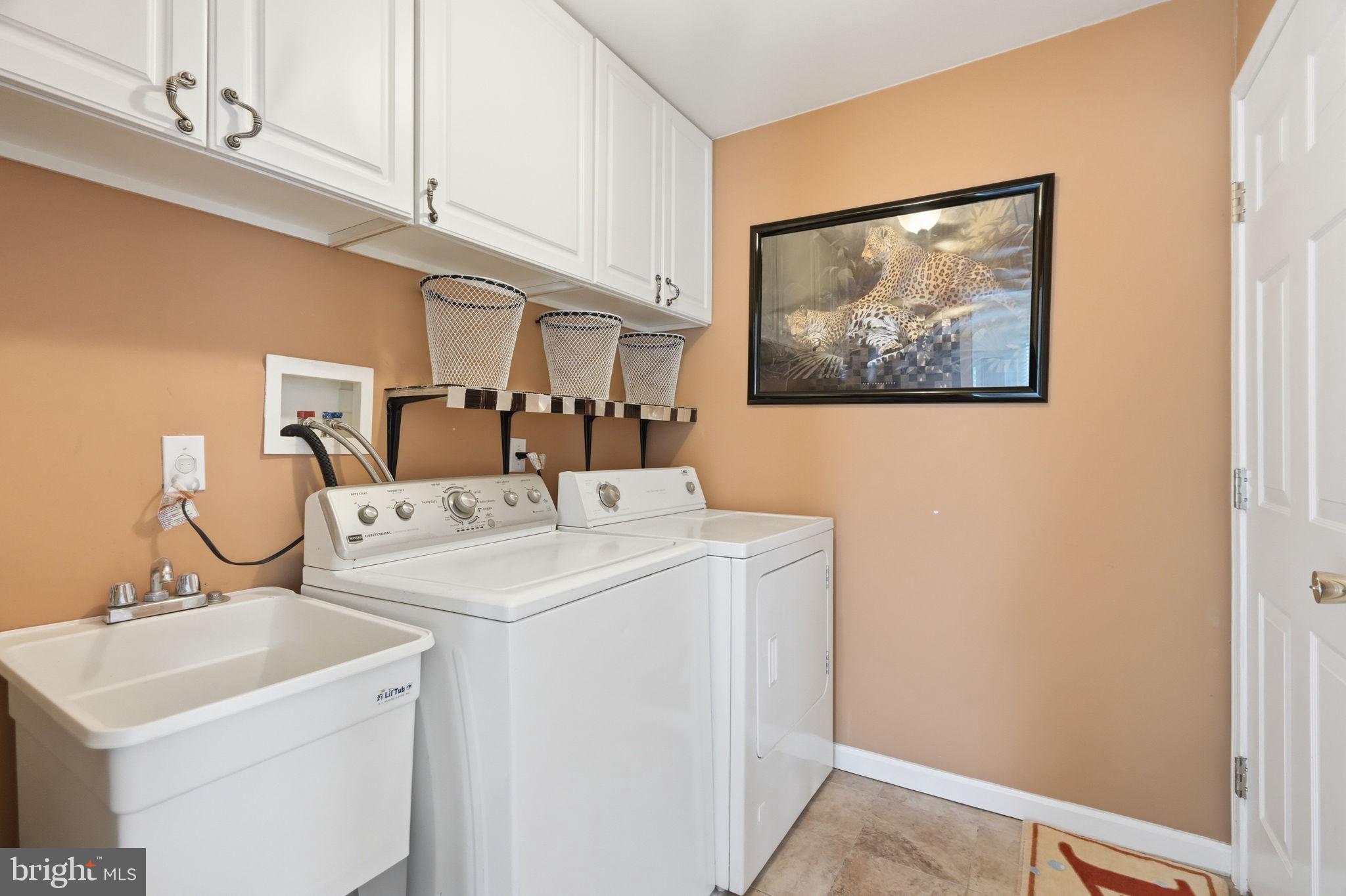 RIVERS POINTE - Residential