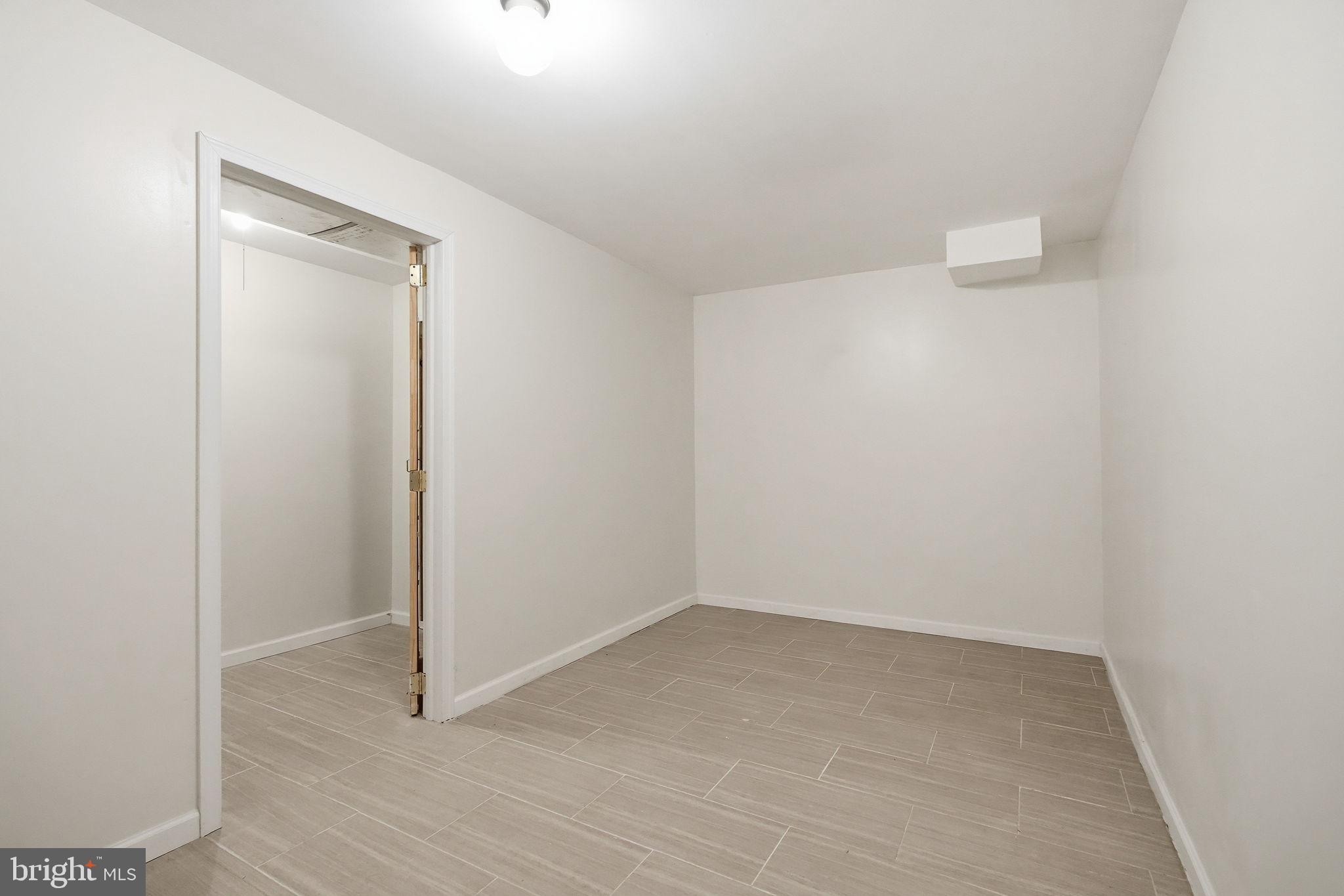 RIVERS POINTE - Residential