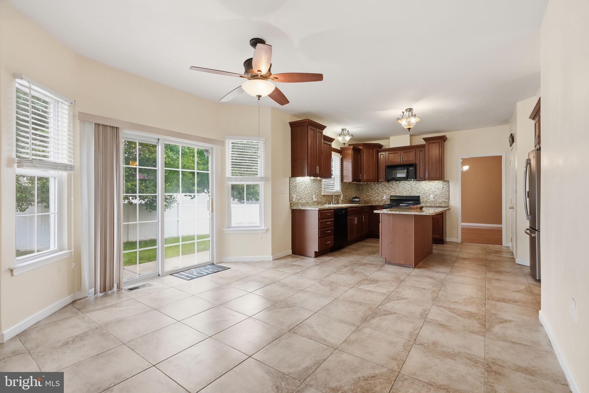 RIVERS POINTE - Residential
